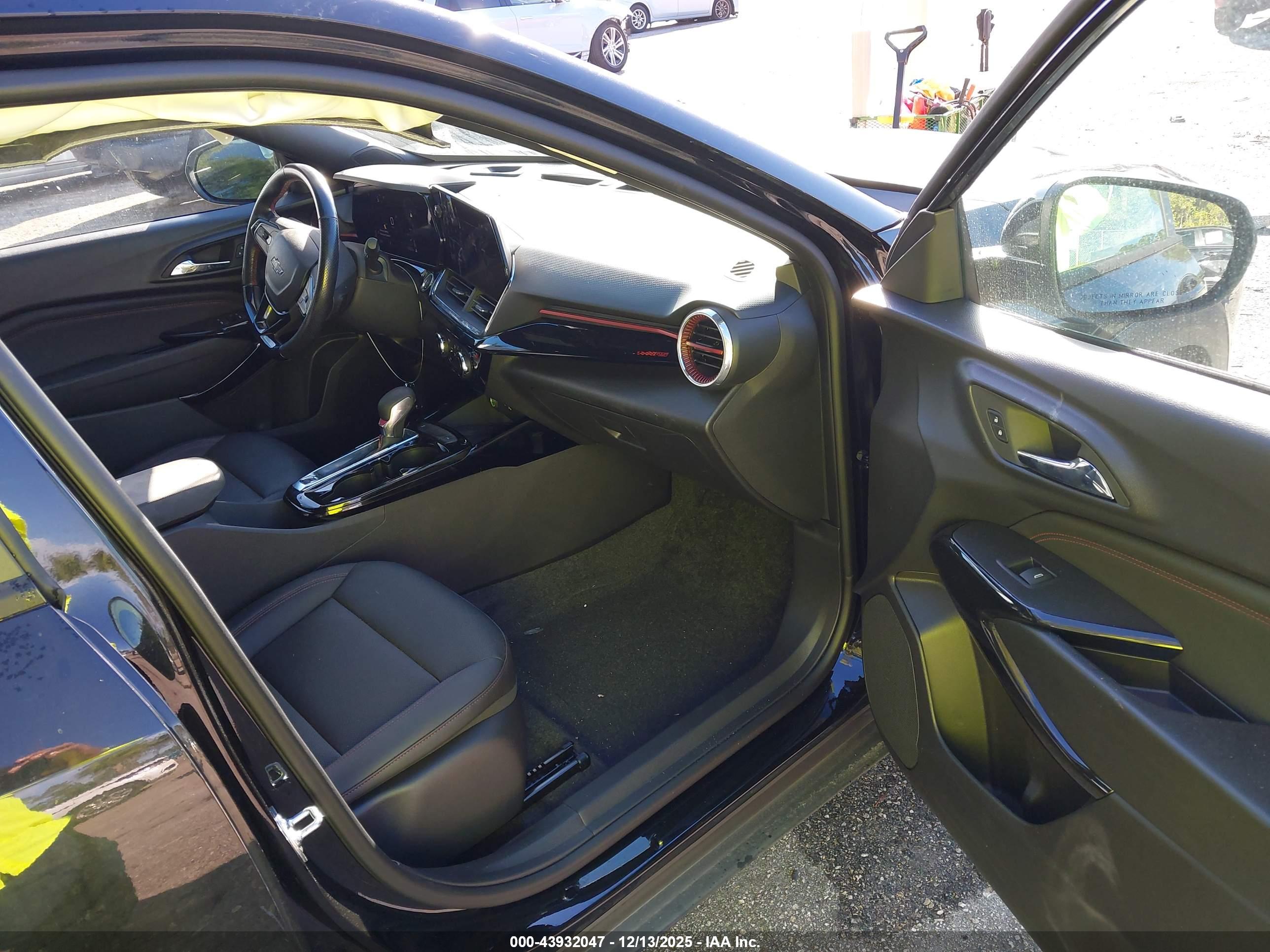 CHEVROLET TRAX image 5