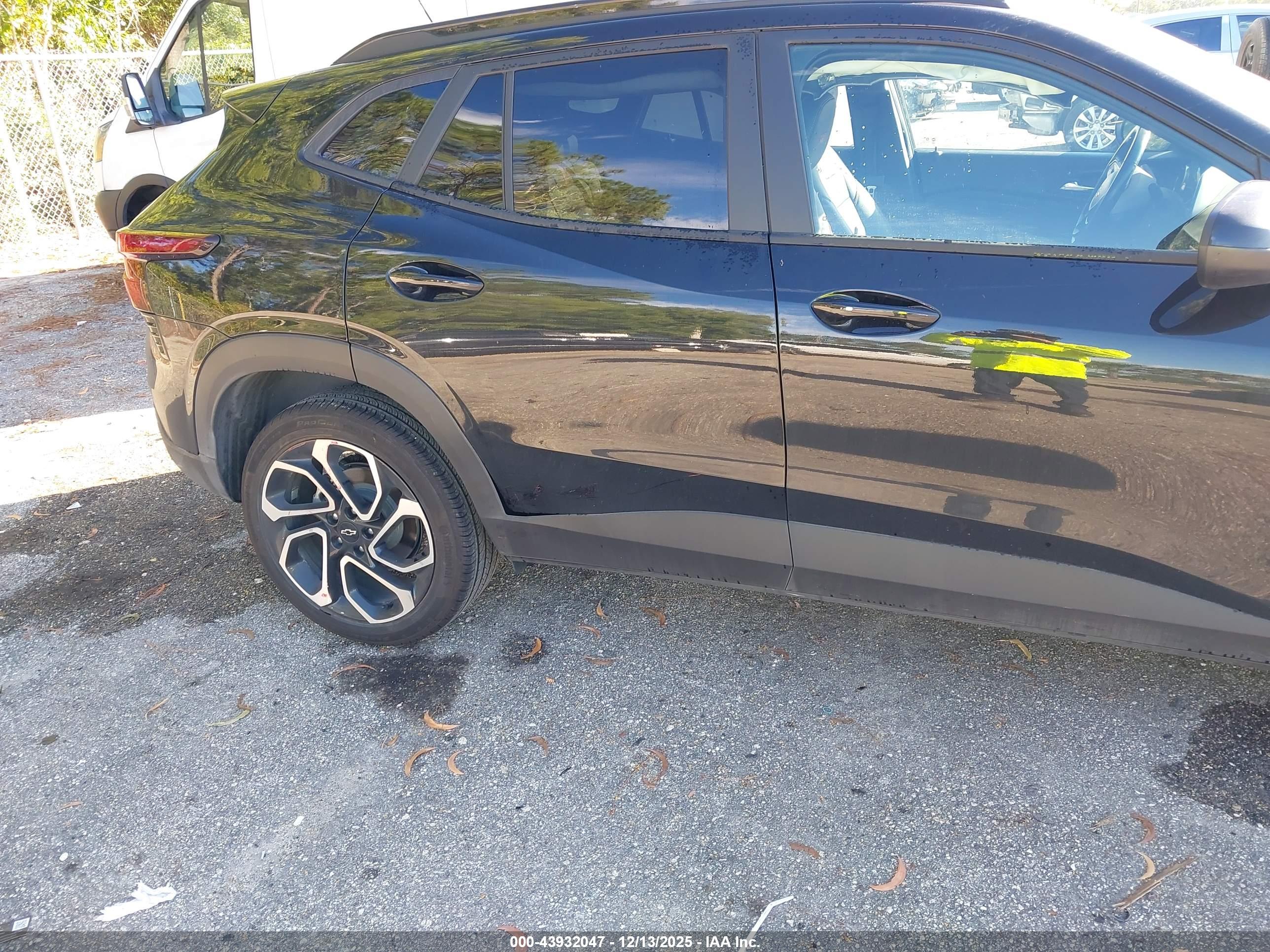 CHEVROLET TRAX image 6