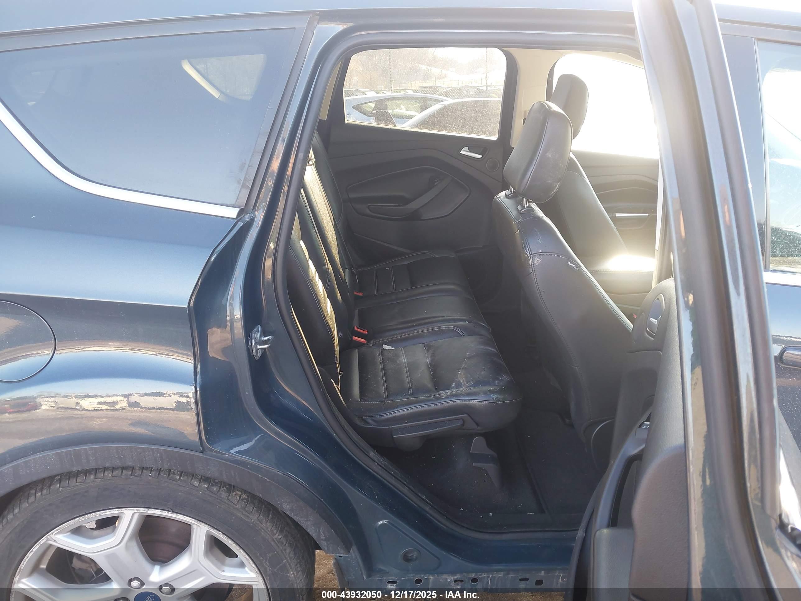 FORD ESCAPE image 8