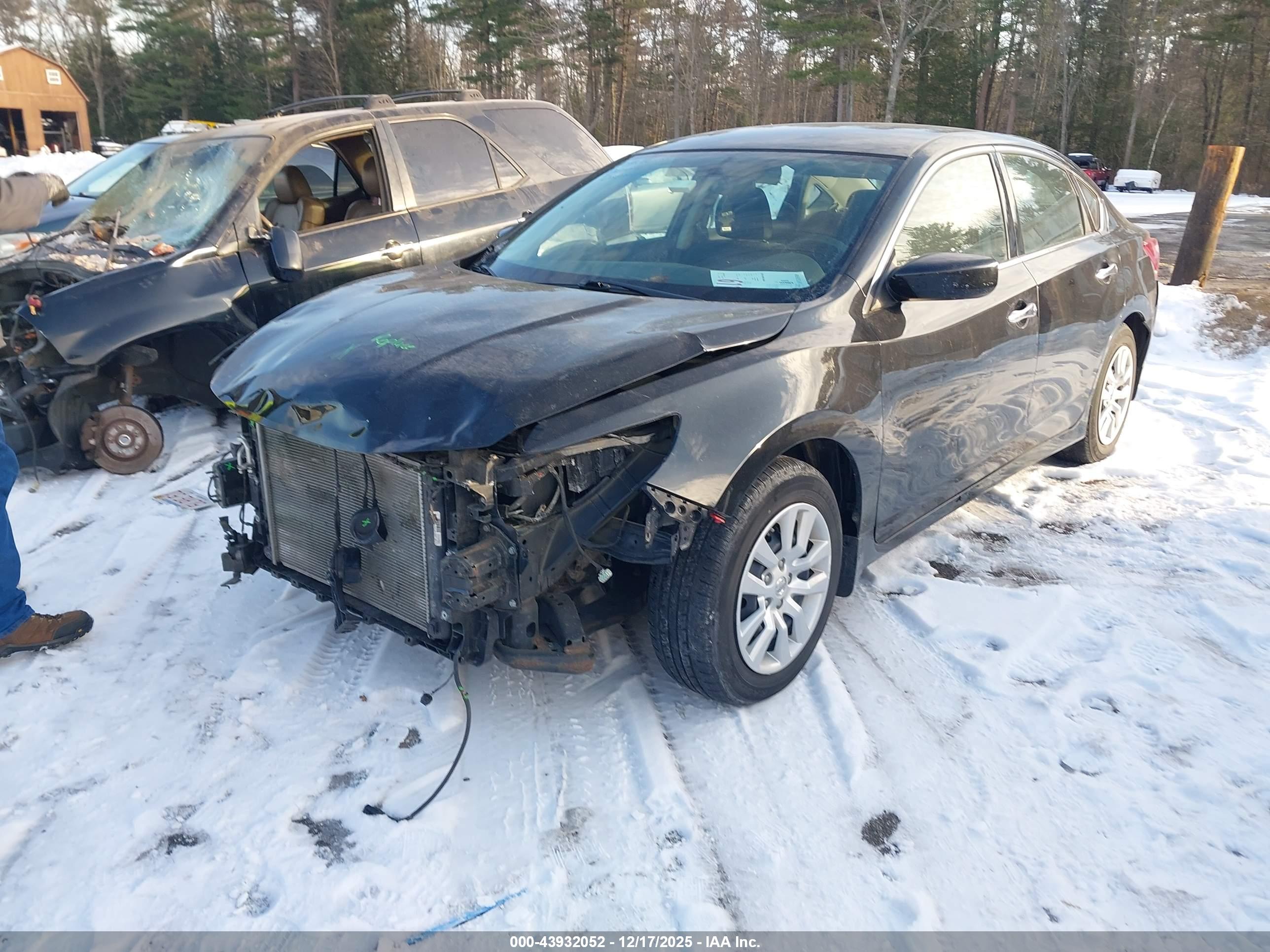 NISSAN ALTIMA image 2