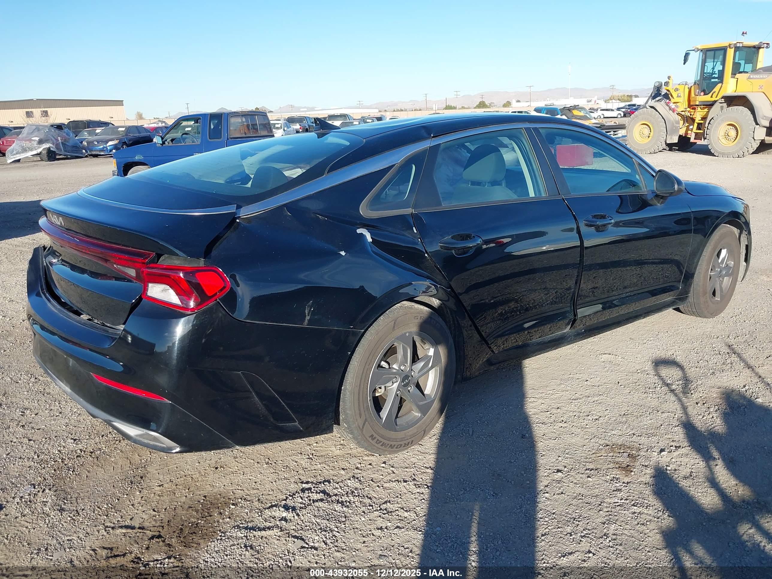 KIA K5 image 4