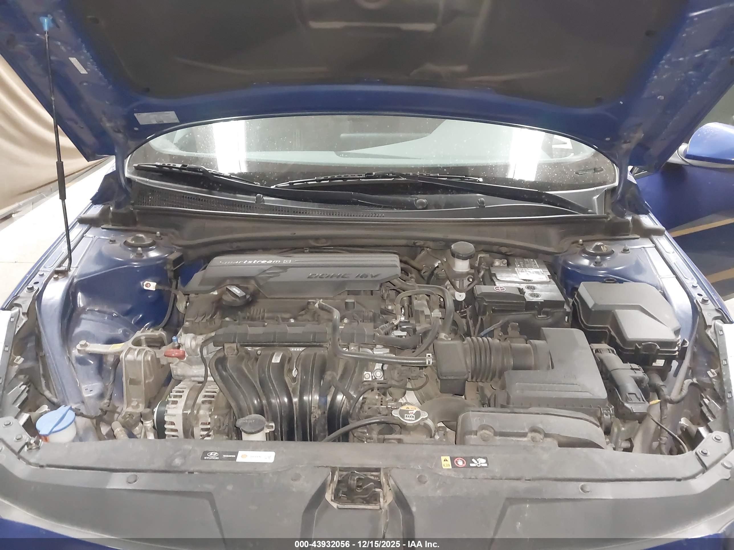 HYUNDAI ELANTRA image 10