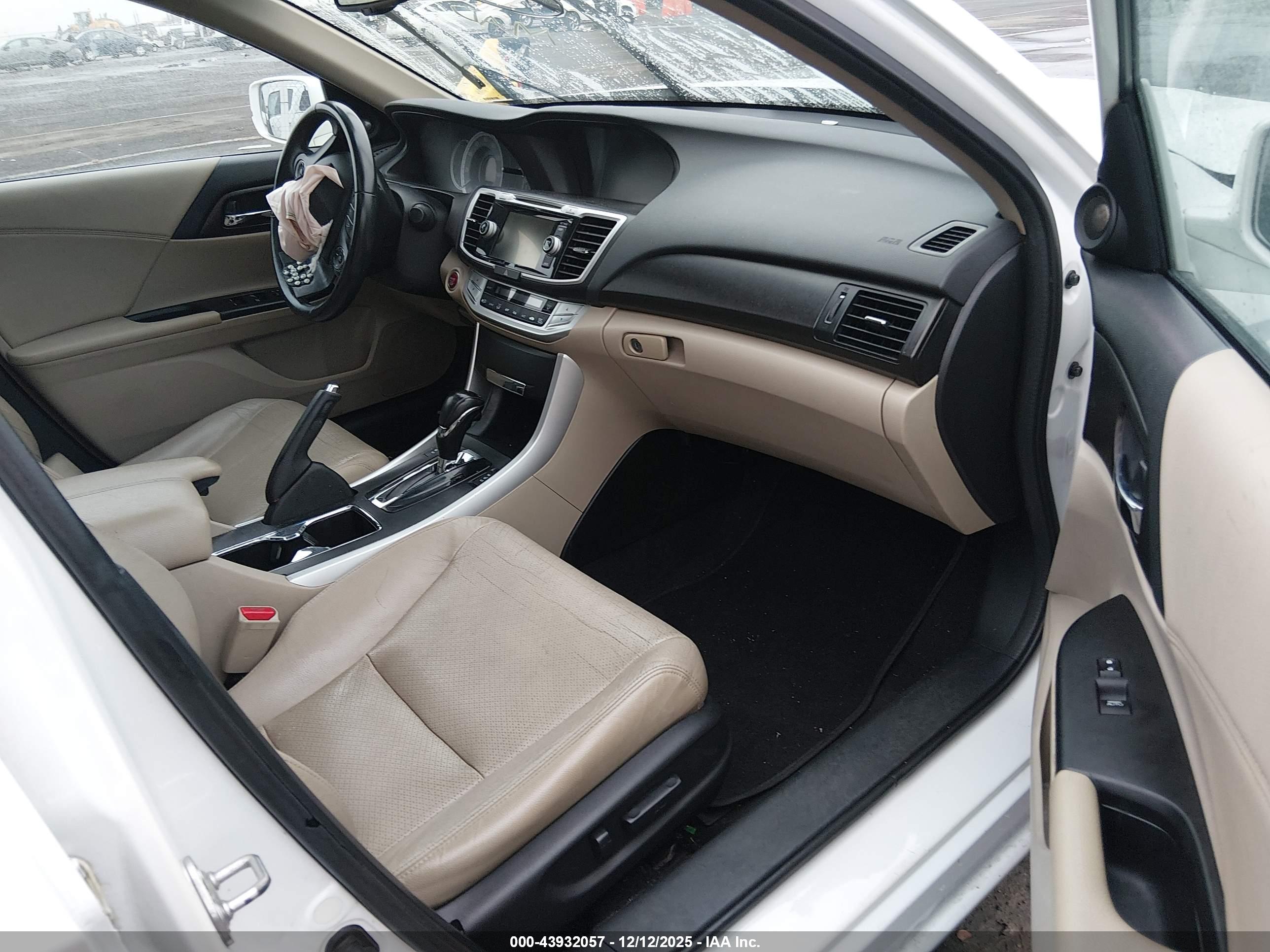 HONDA ACCORD image 5