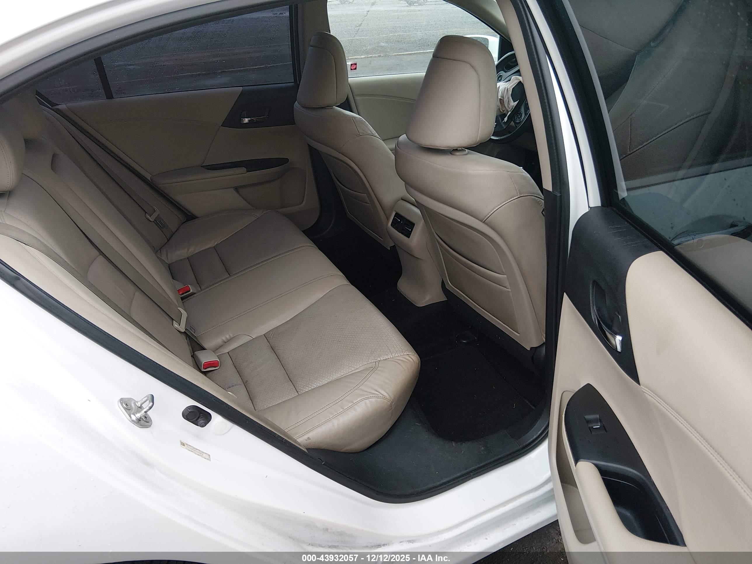 HONDA ACCORD image 8