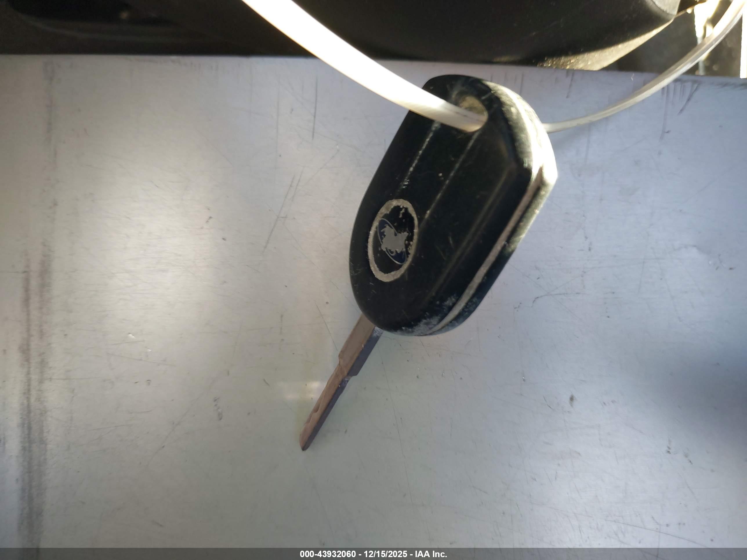 FORD TRANSIT image 11