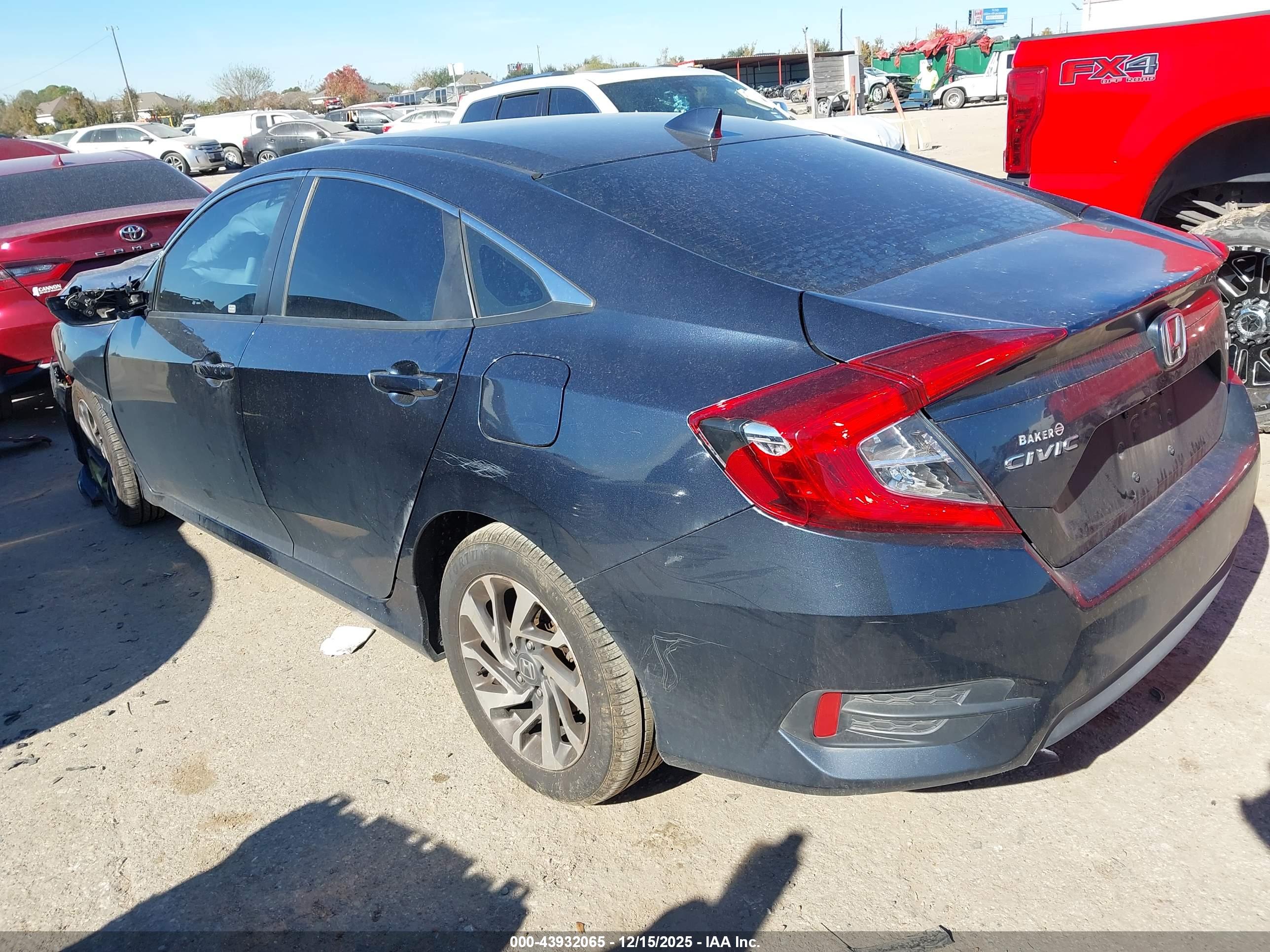 HONDA CIVIC image 3