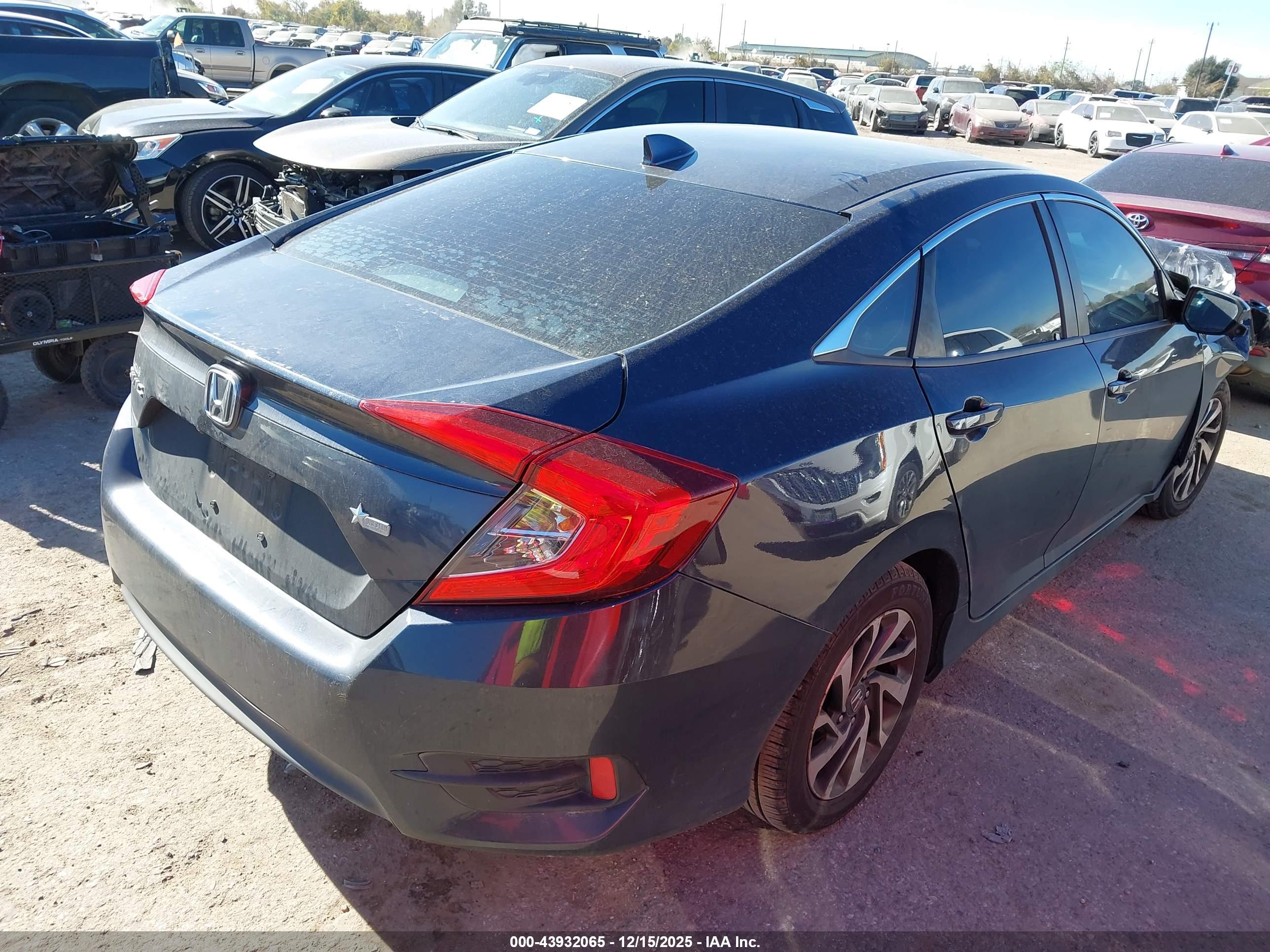 HONDA CIVIC image 4