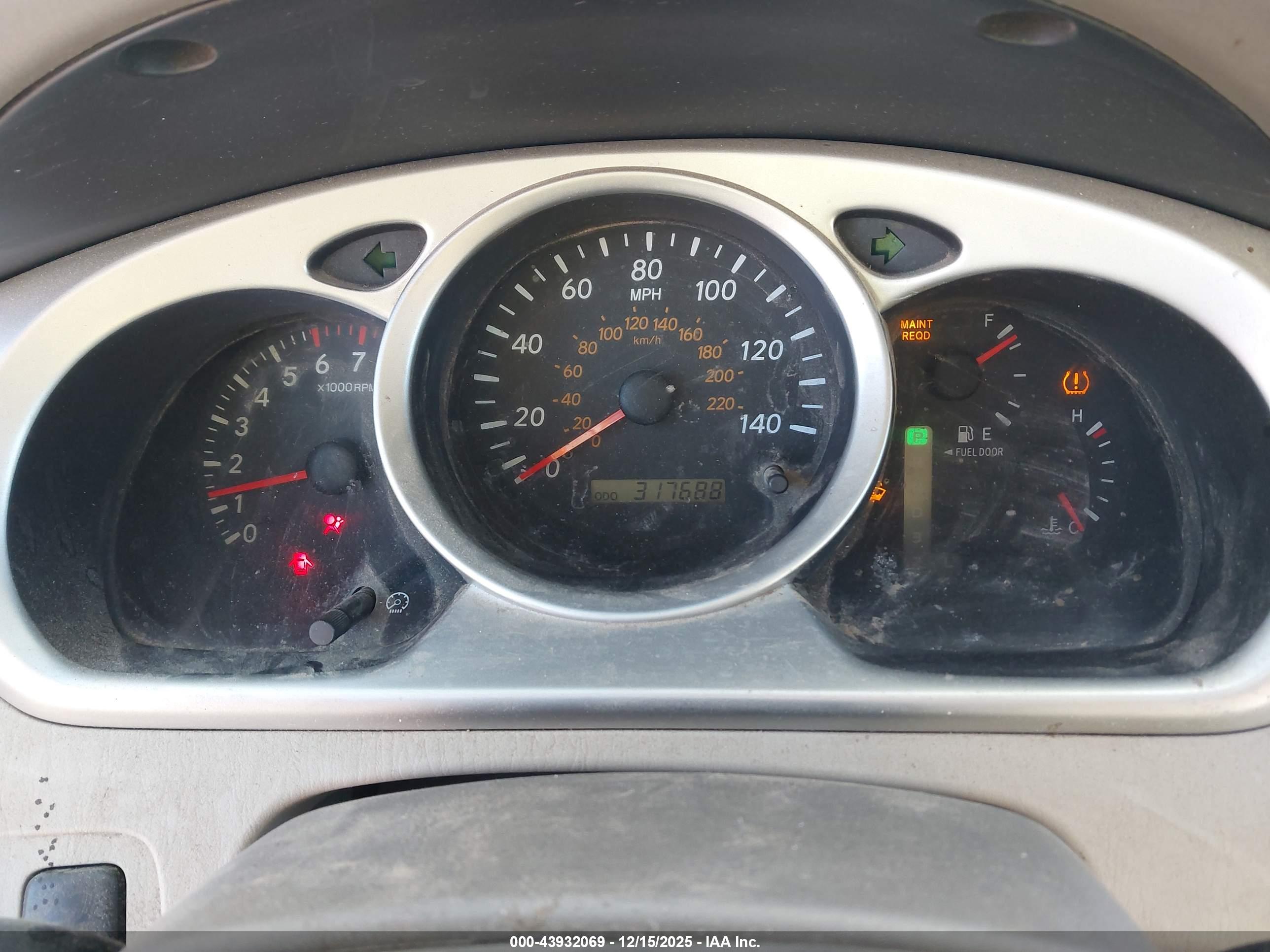 TOYOTA HIGHLANDER image 7