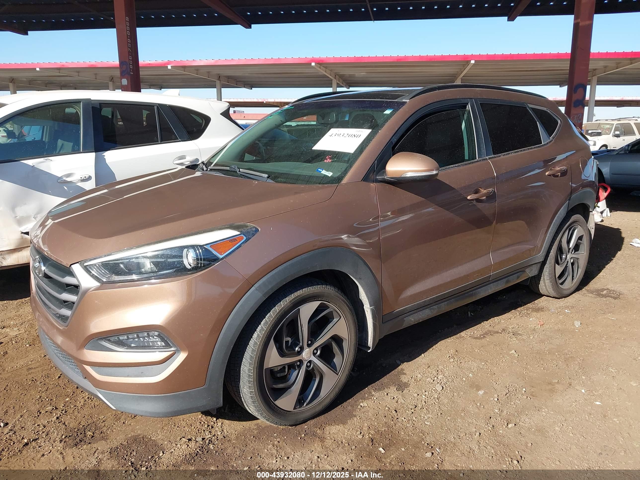 HYUNDAI TUCSON image 2