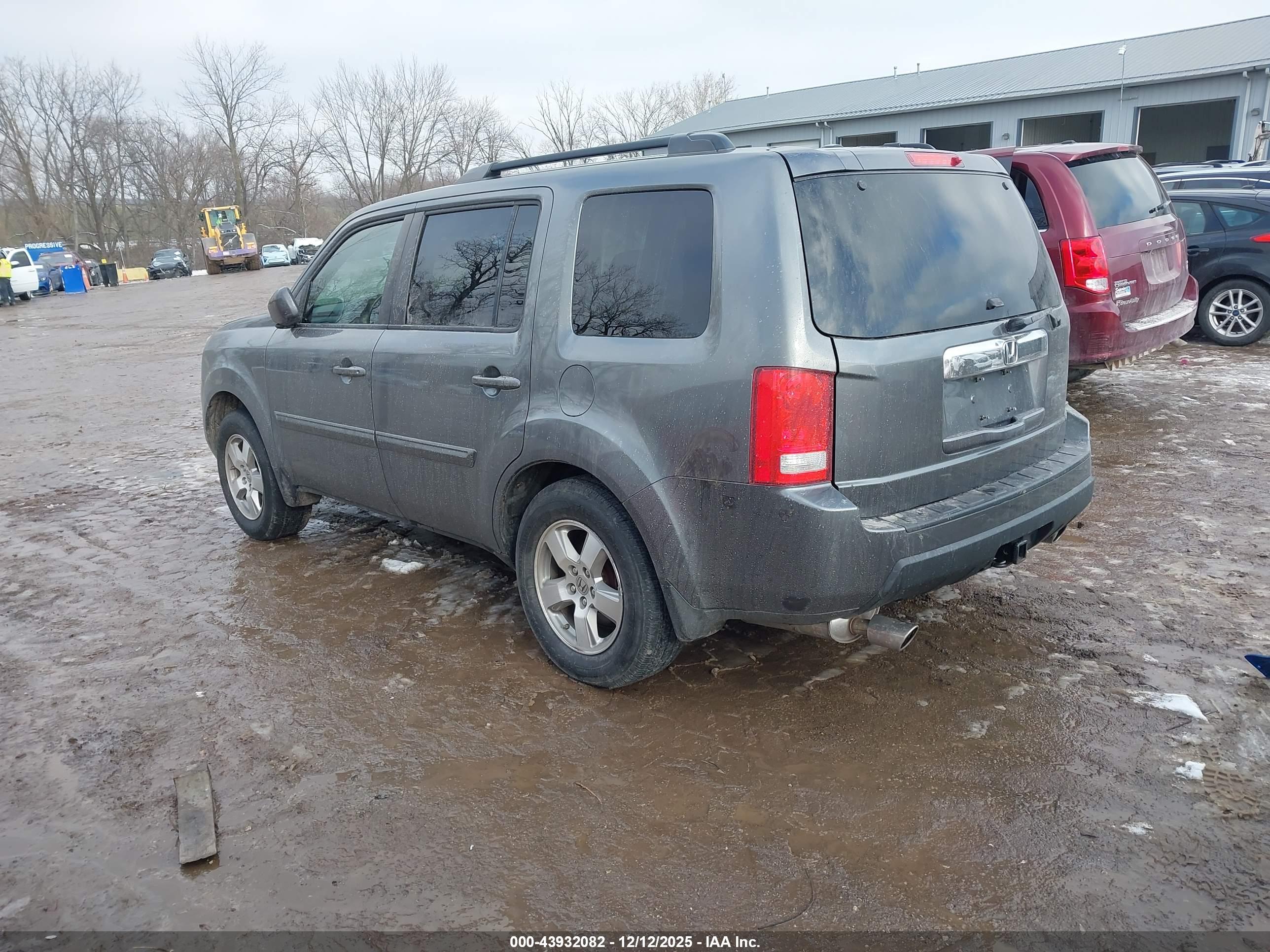 HONDA PILOT image 3