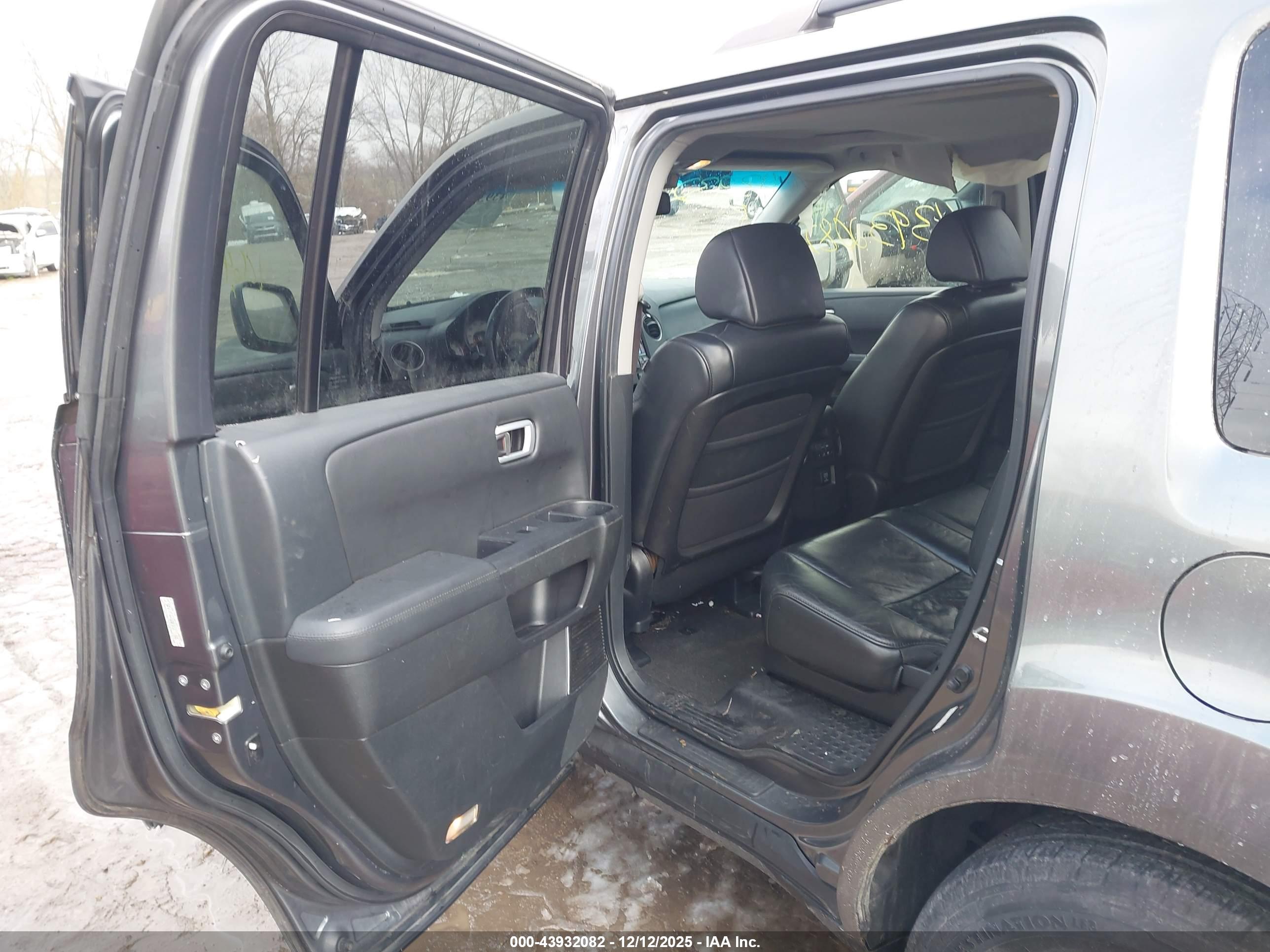 HONDA PILOT image 8