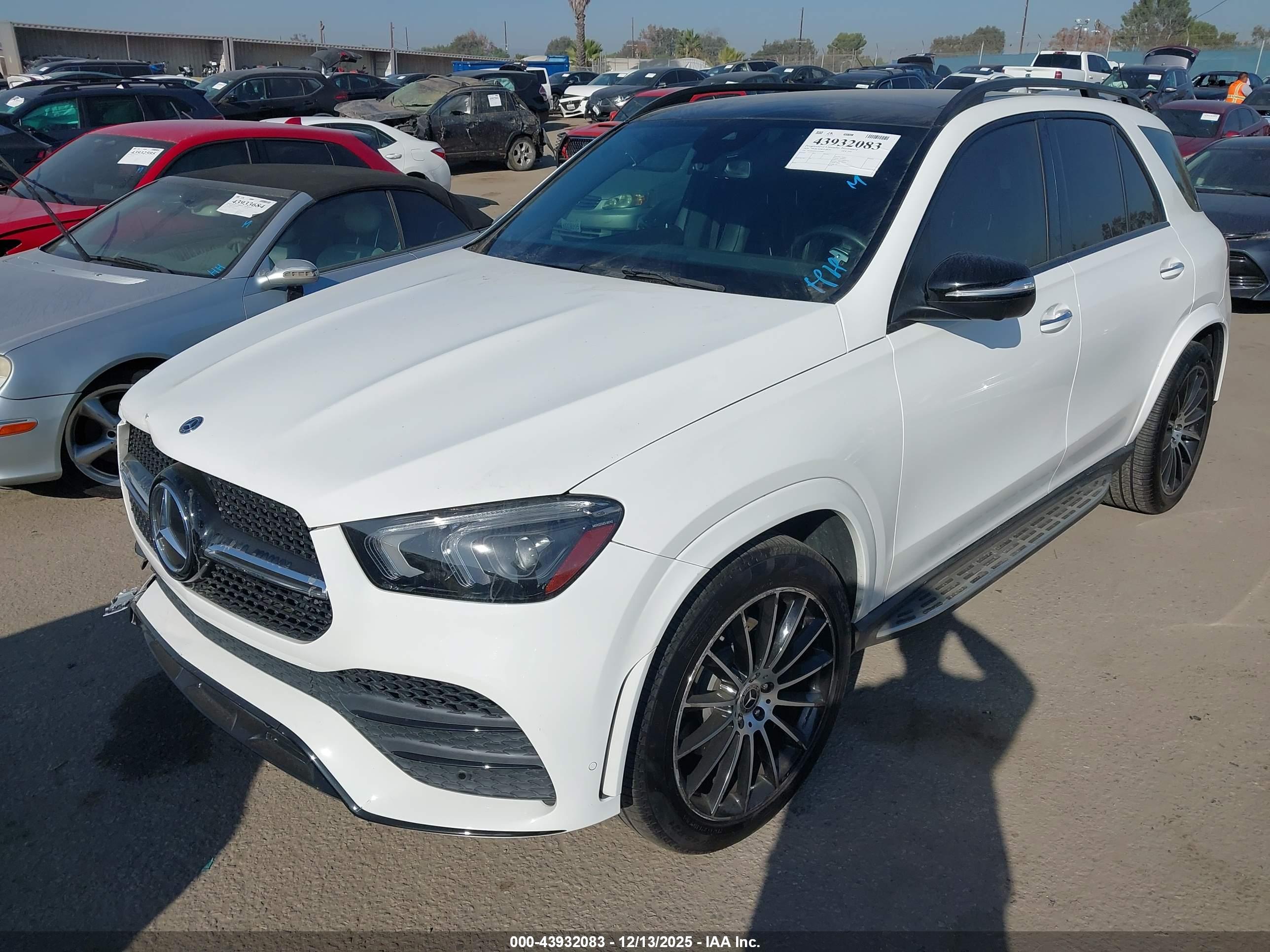 MERCEDES-BENZ GLE image 2