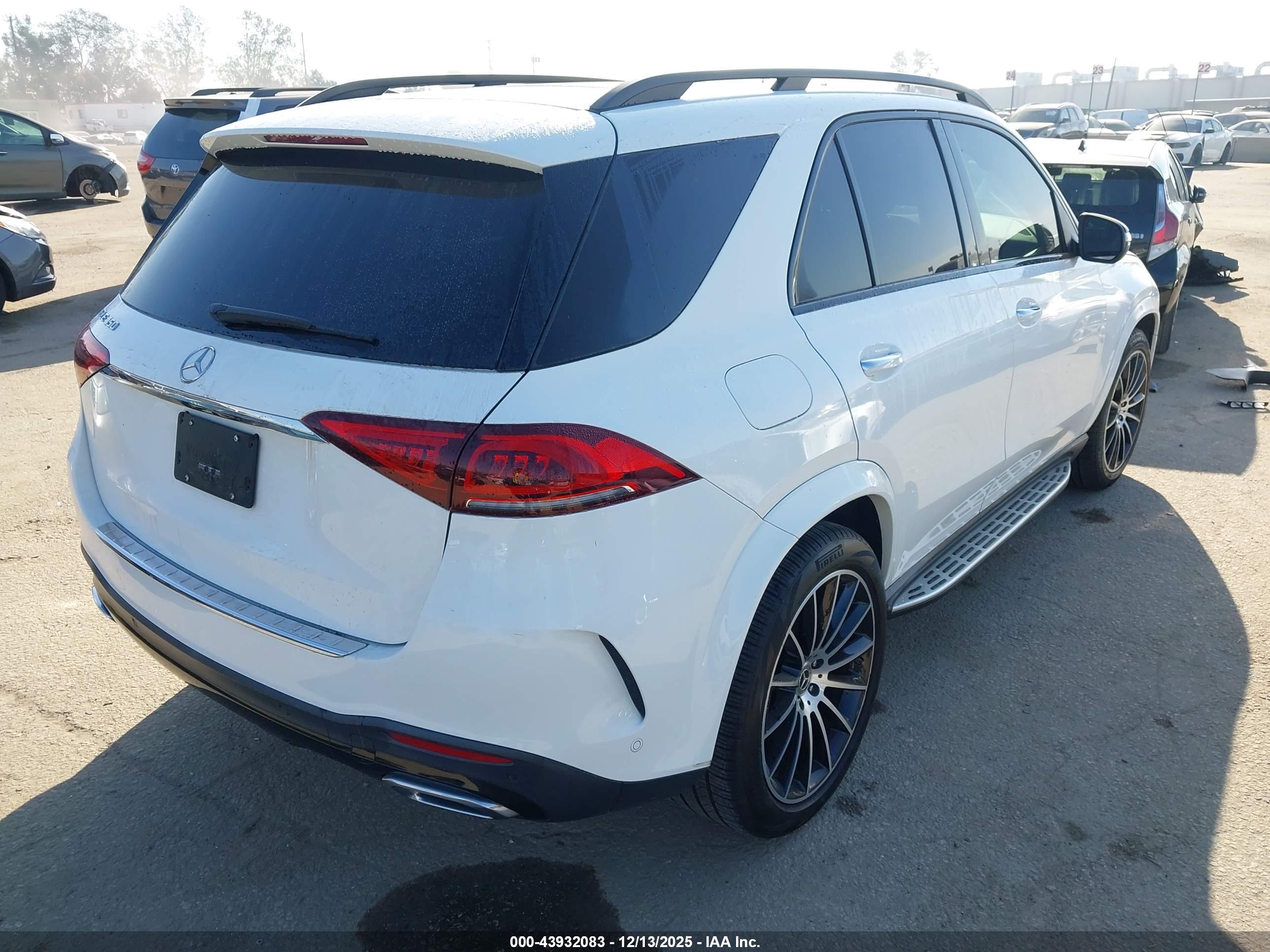 MERCEDES-BENZ GLE image 4