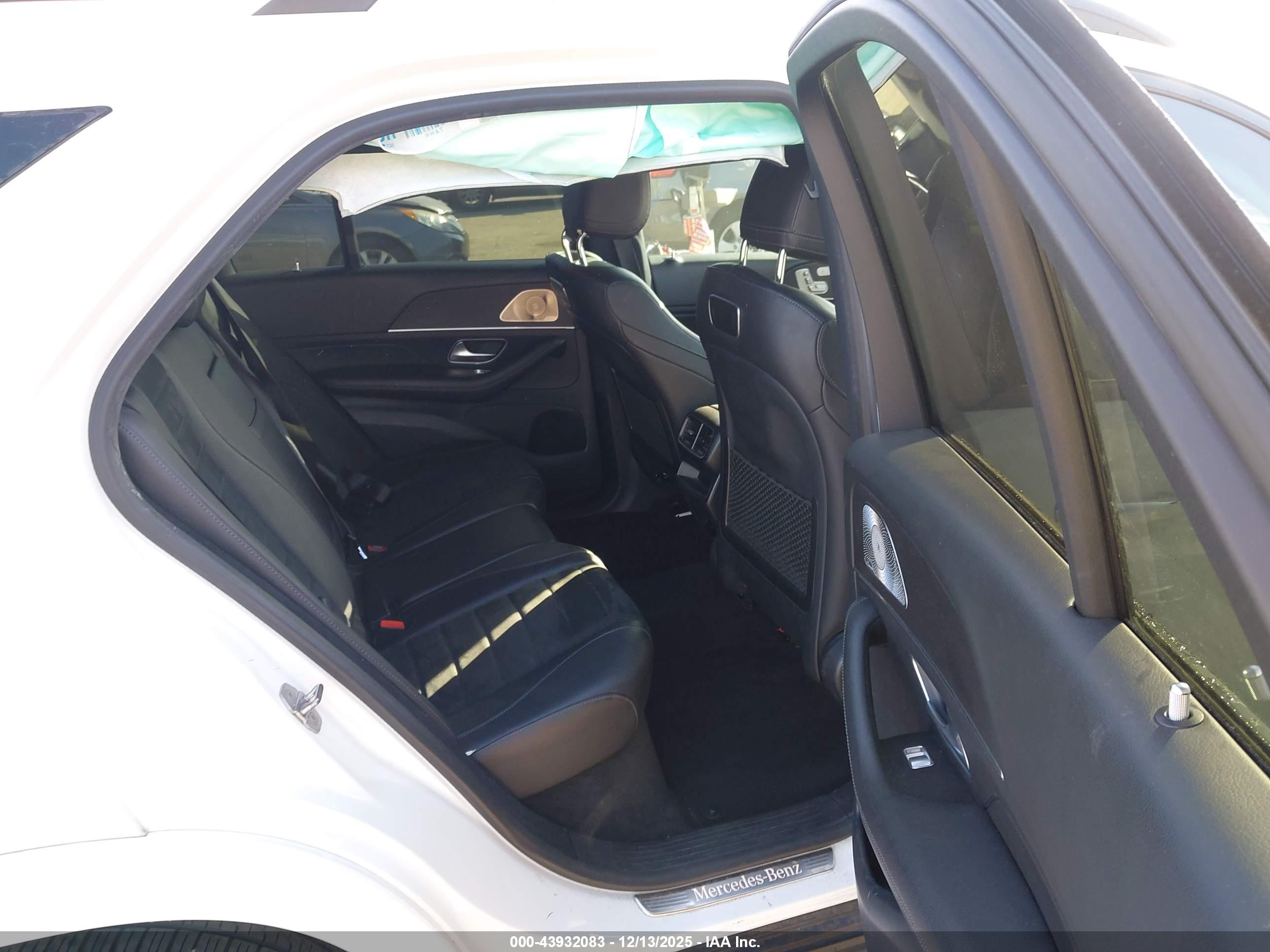 MERCEDES-BENZ GLE image 8