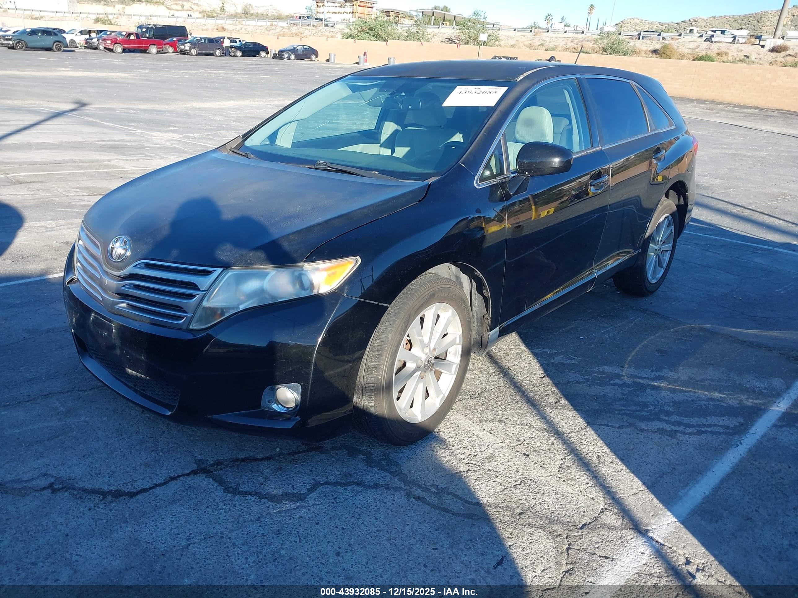 TOYOTA VENZA image 2