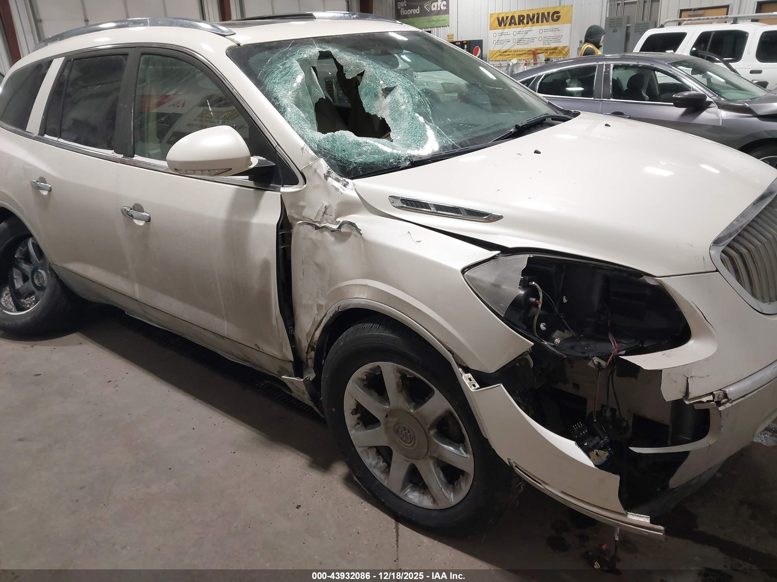 BUICK ENCLAVE image 6