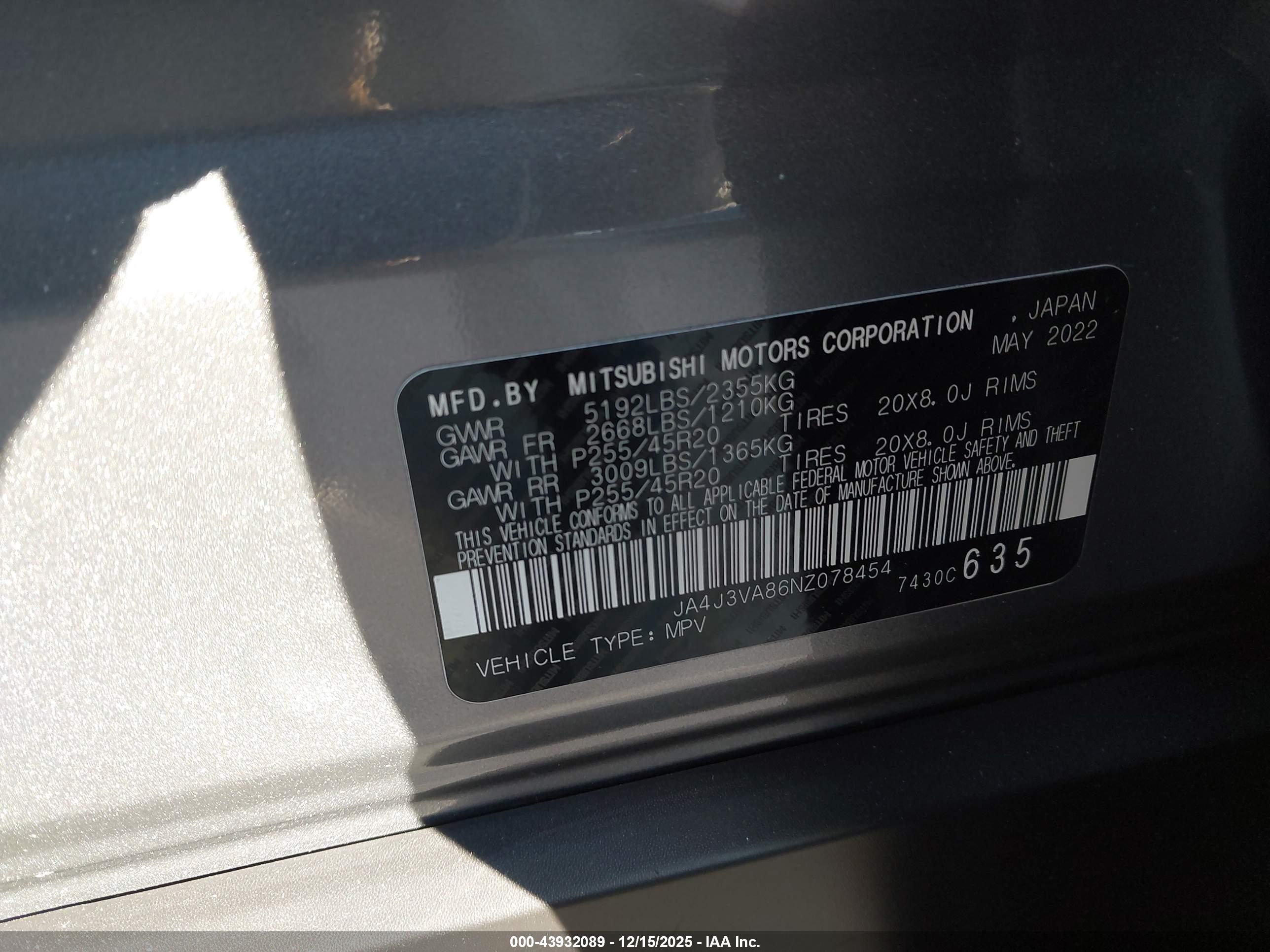 MITSUBISHI OUTLANDER image 9