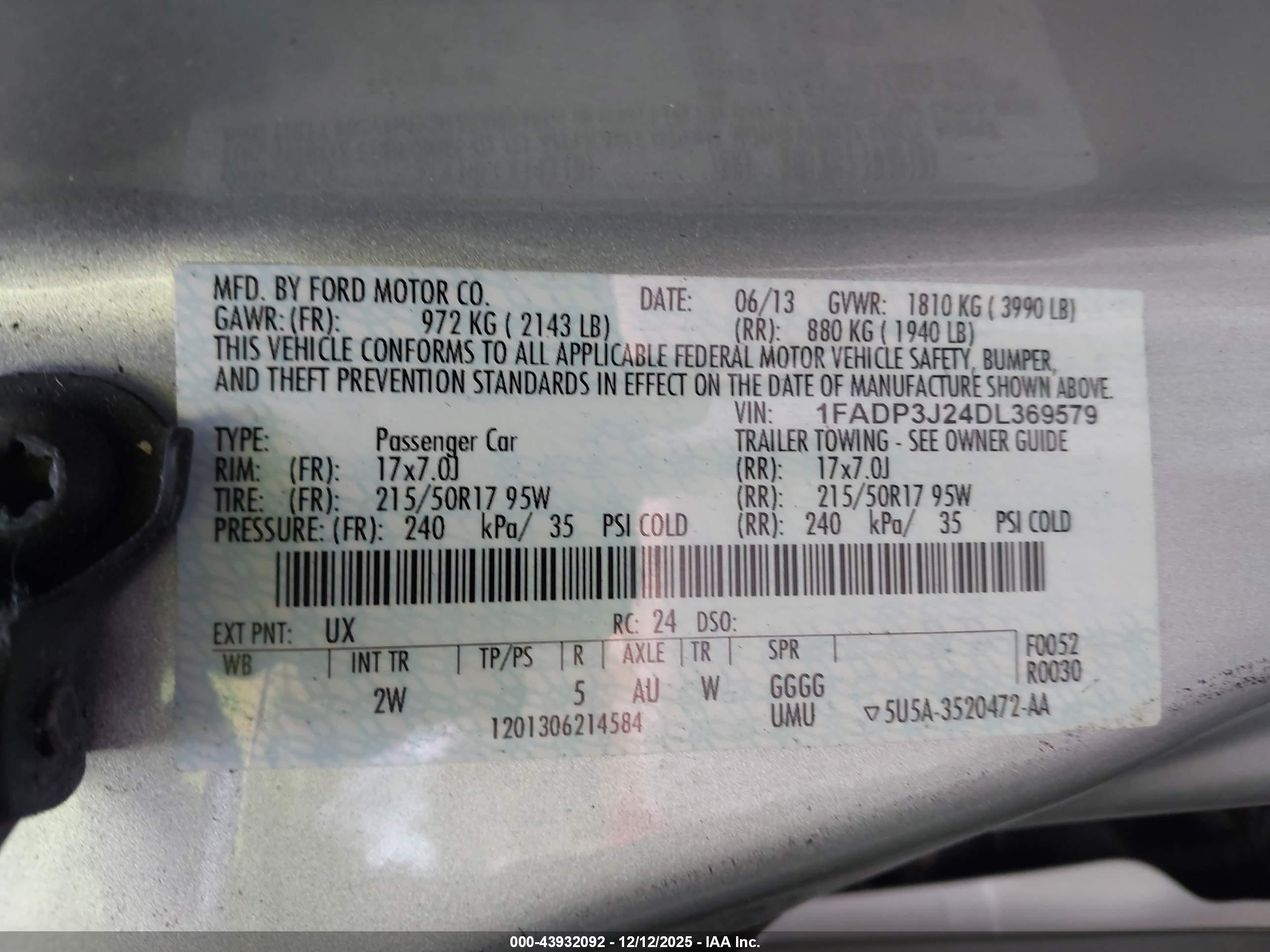 FORD FOCUS image 9