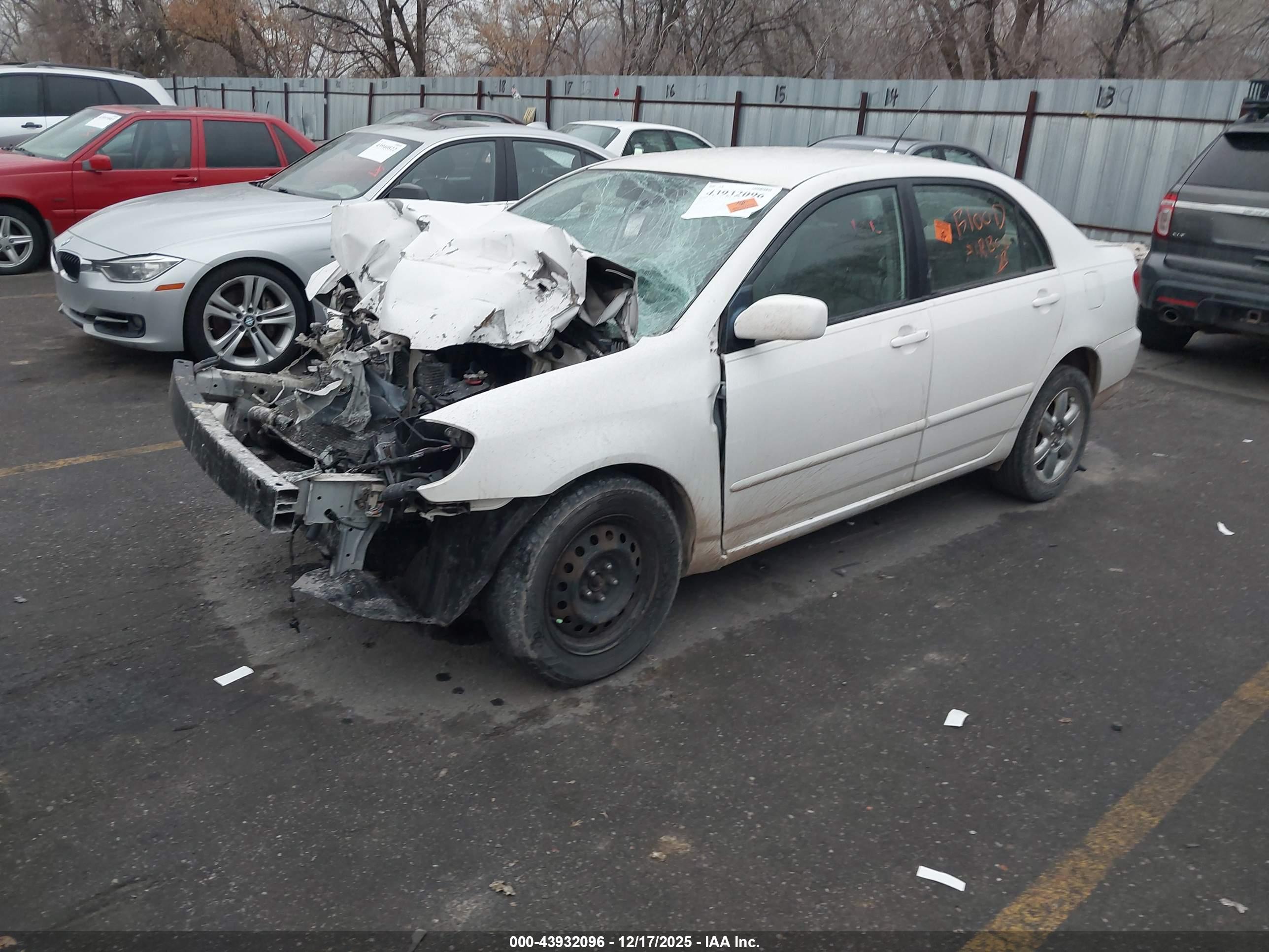 TOYOTA COROLLA image 2