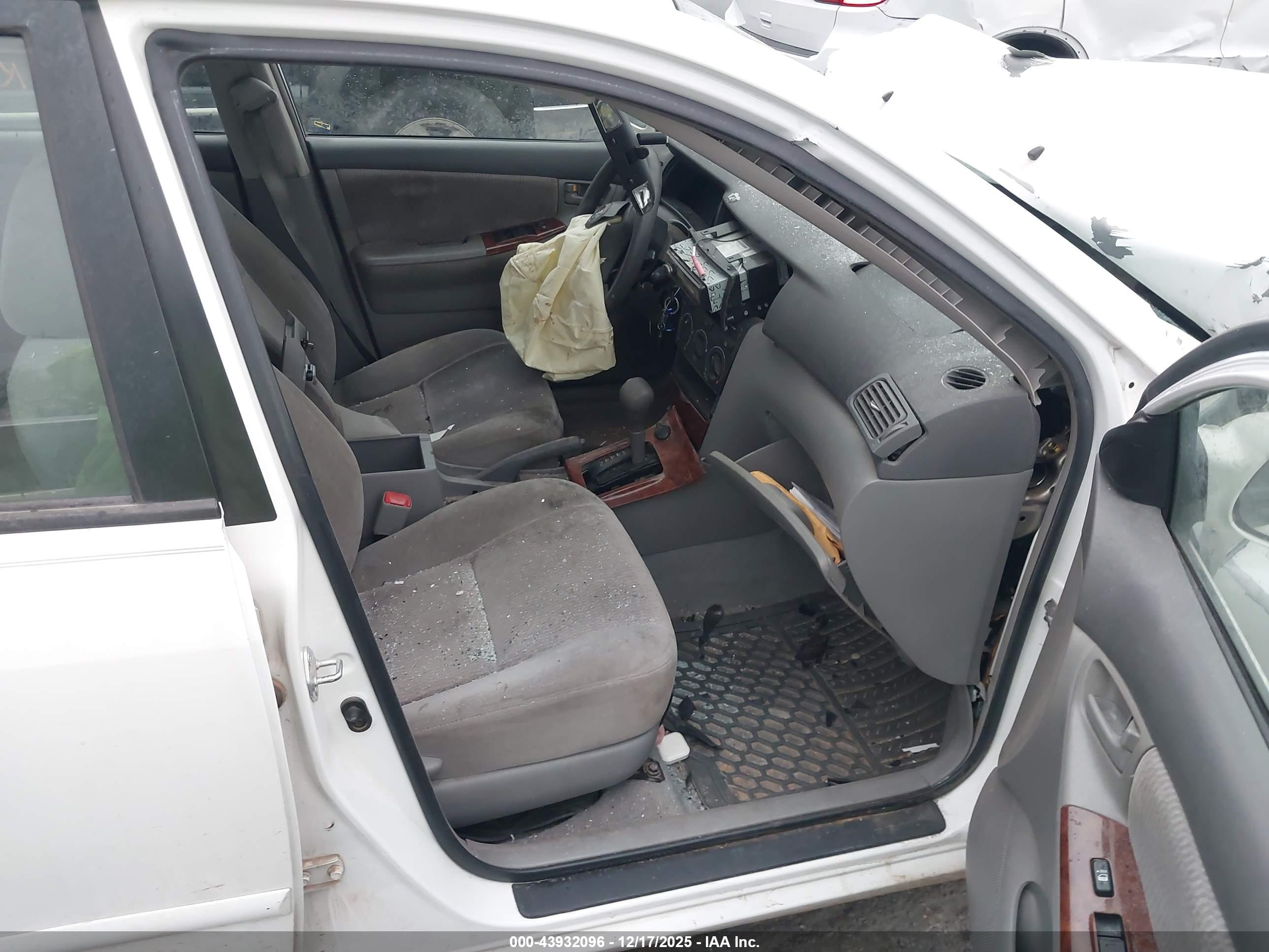 TOYOTA COROLLA image 5