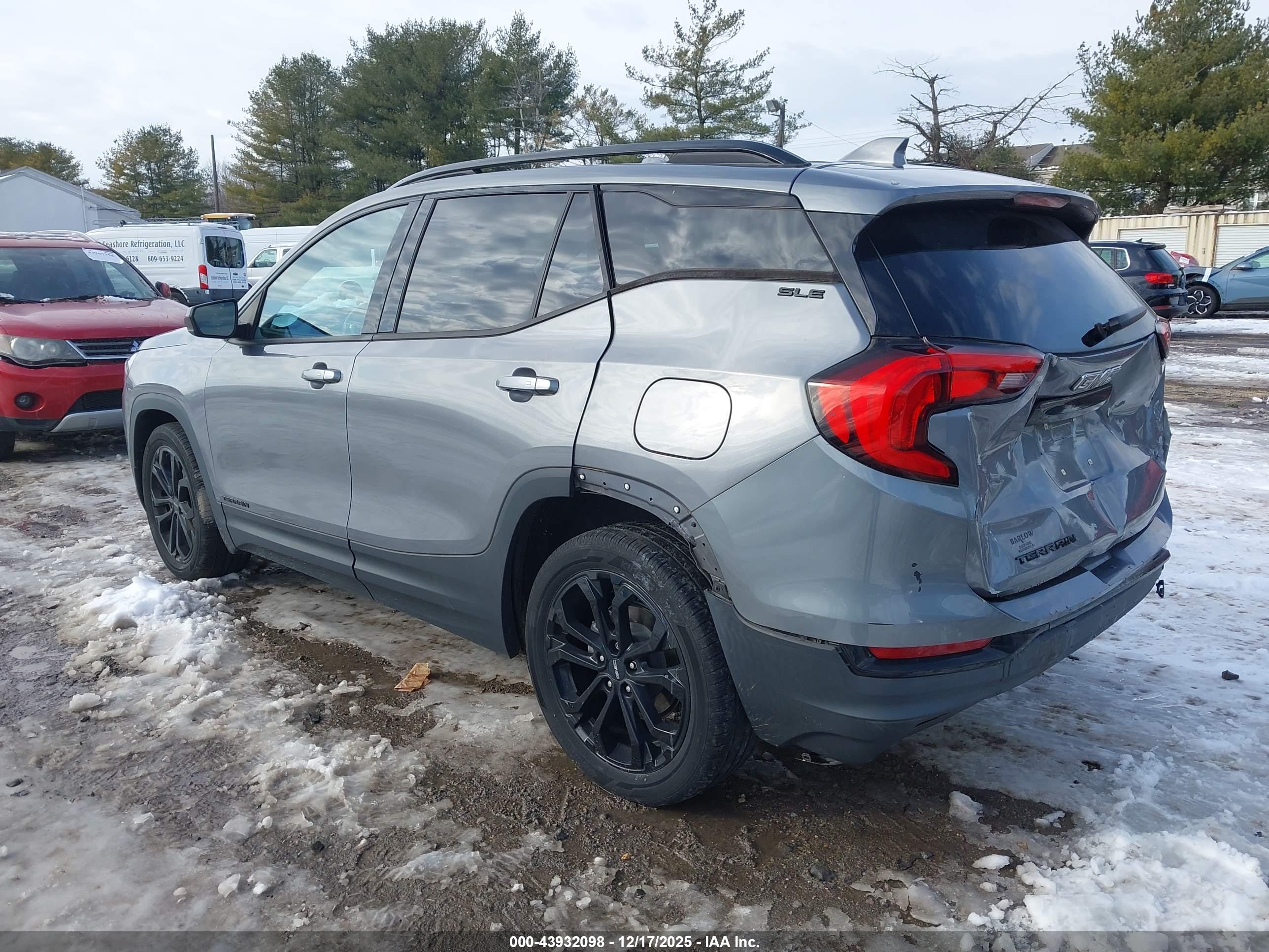 GMC TERRAIN image 3