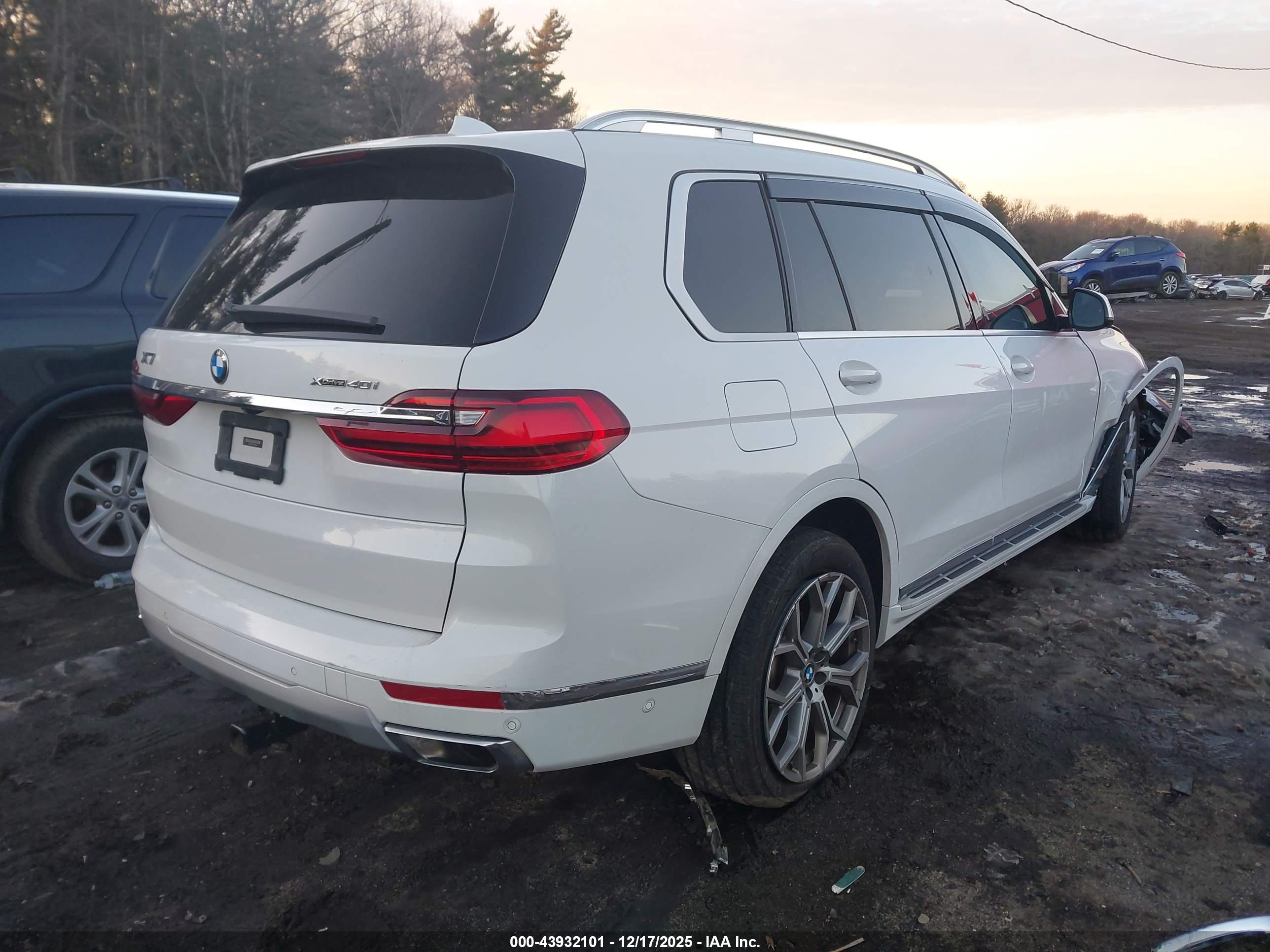 BMW X7 image 4