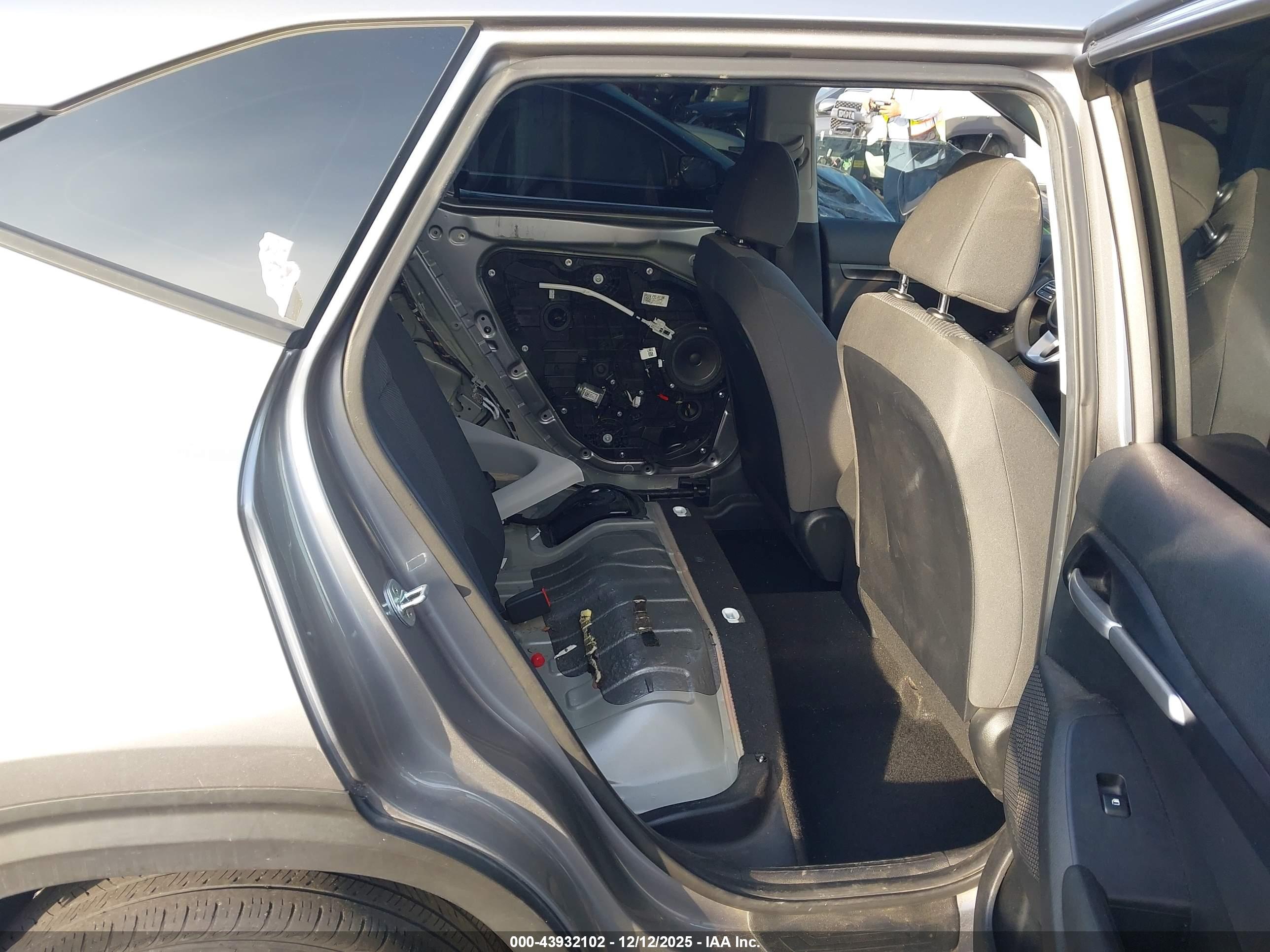KIA SELTOS image 8