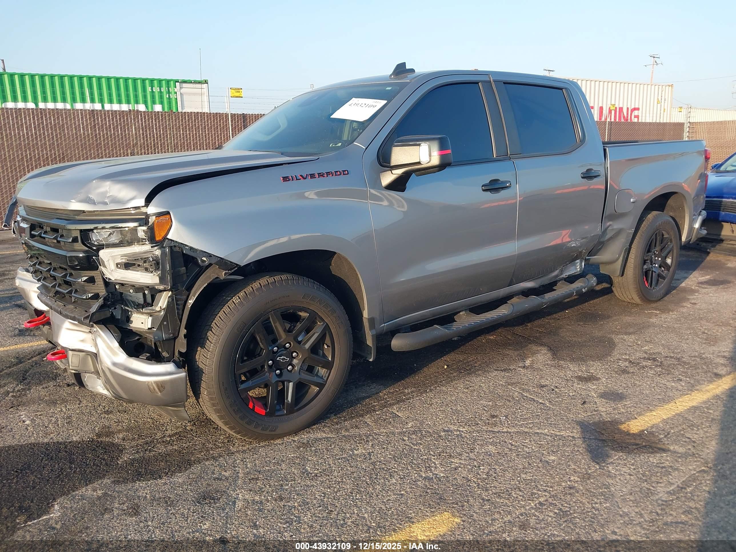 CHEVROLET SILVERADO image 2