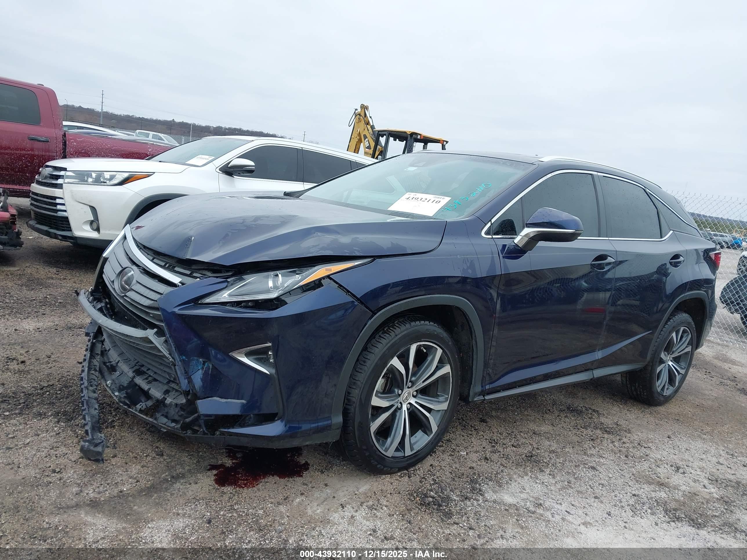LEXUS RX image 2