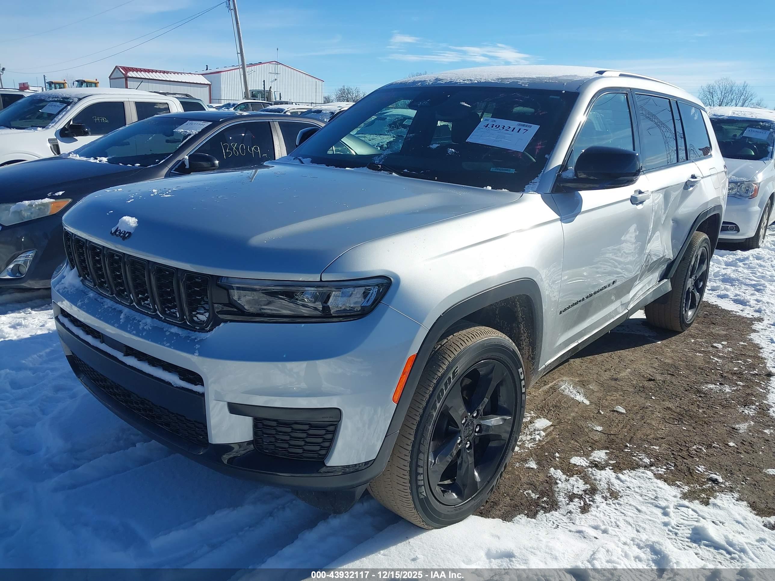 JEEP GRAND image 2