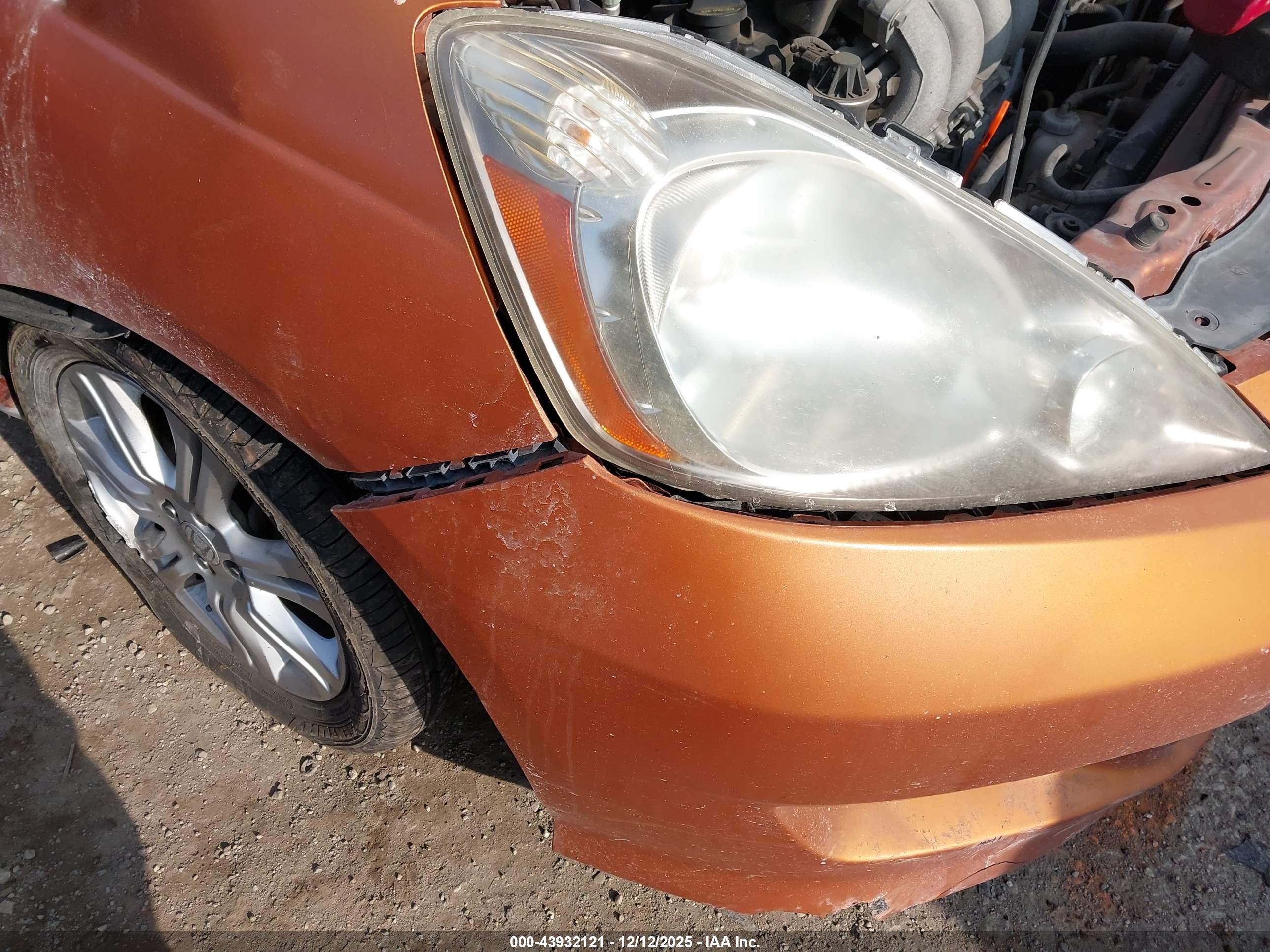 HONDA FIT image 6