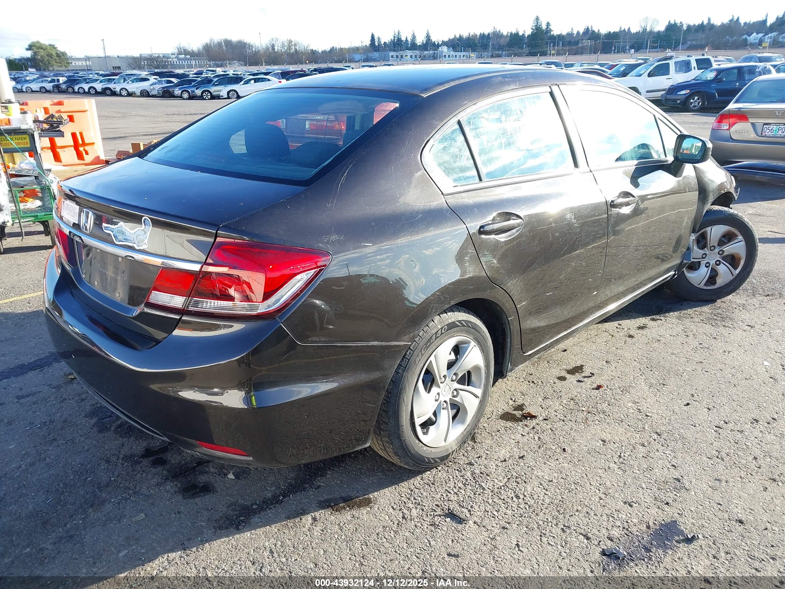 HONDA CIVIC image 4