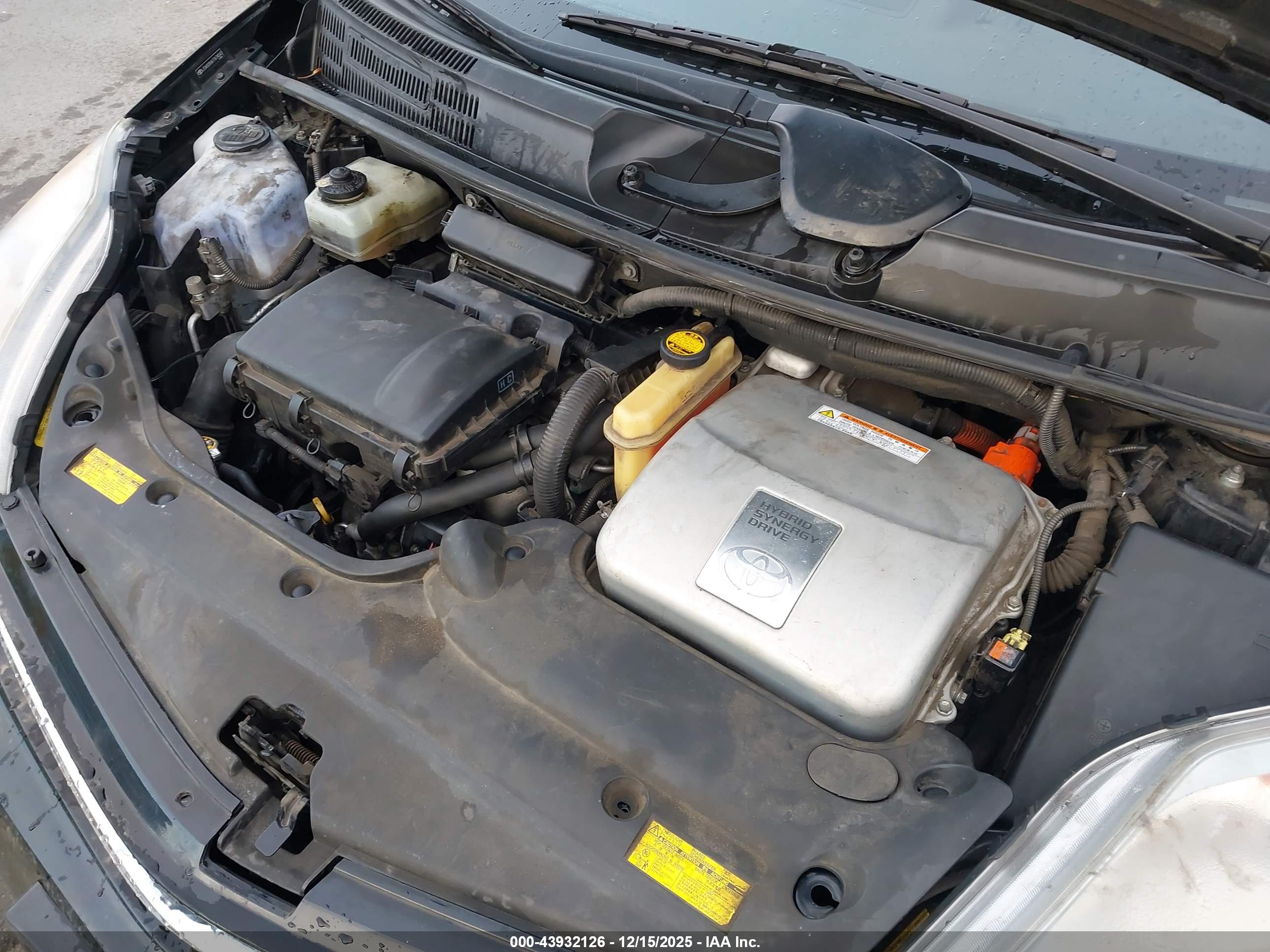 TOYOTA PRIUS image 10