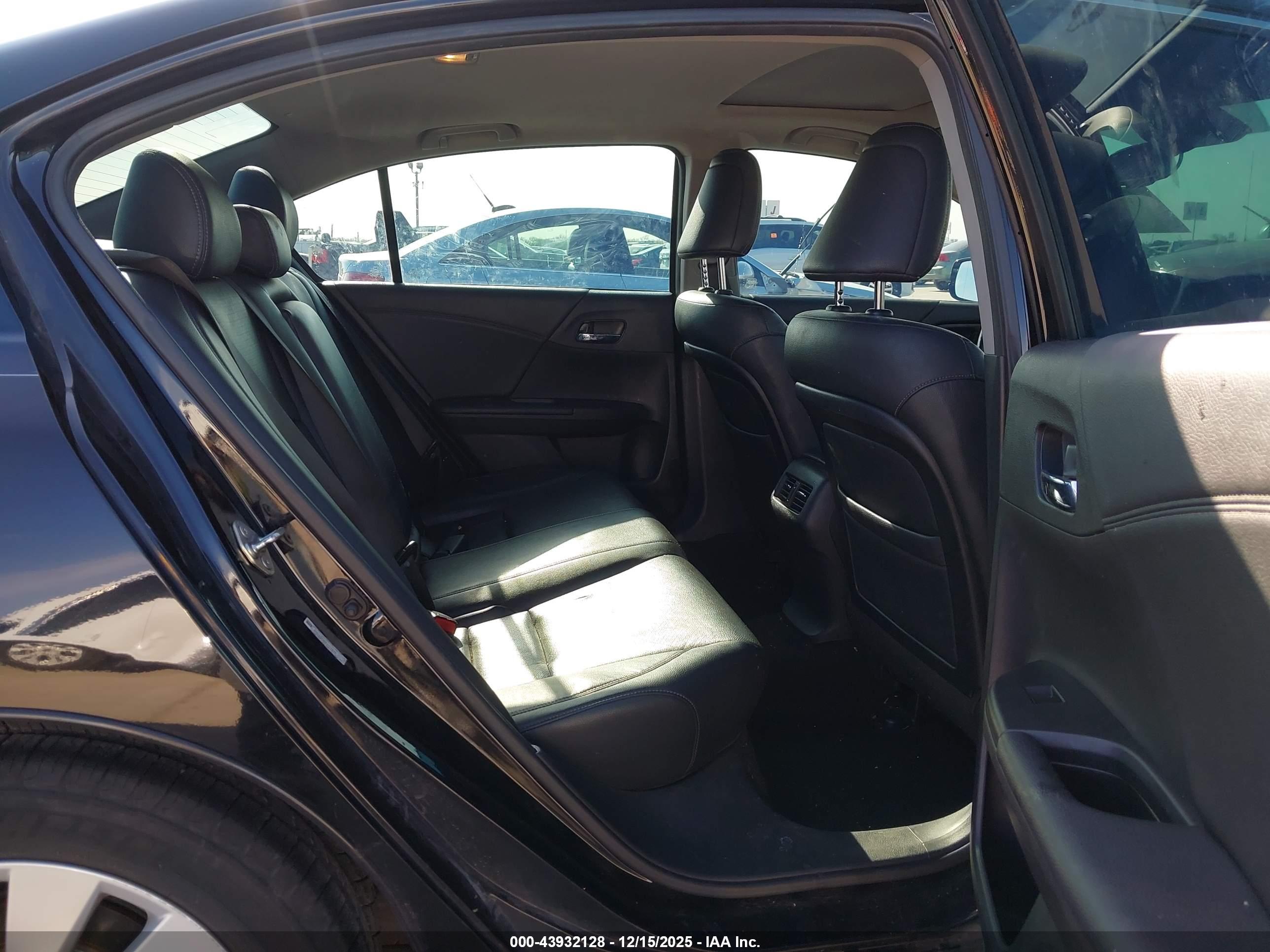 HONDA ACCORD image 8