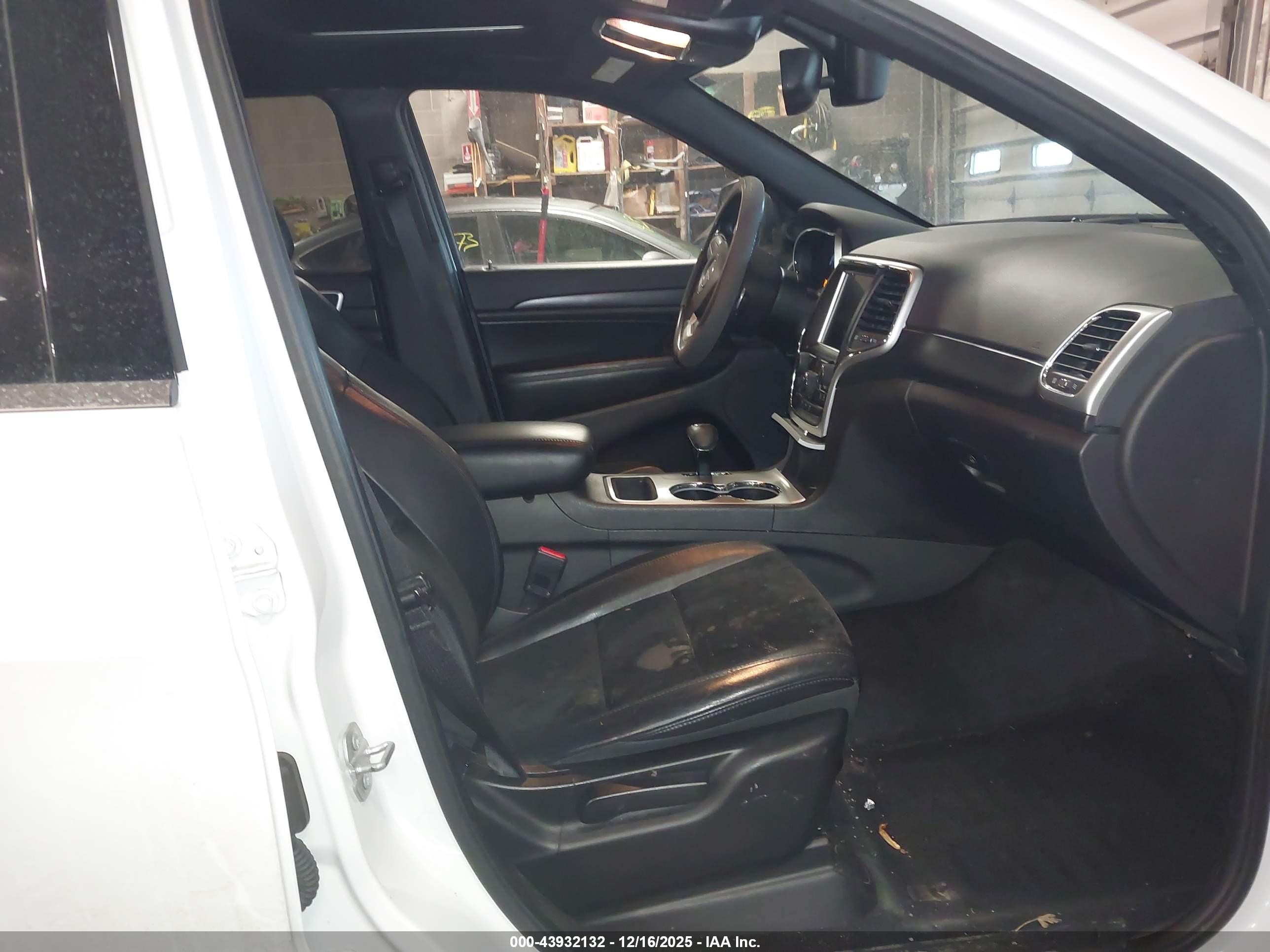 JEEP GRAND image 5