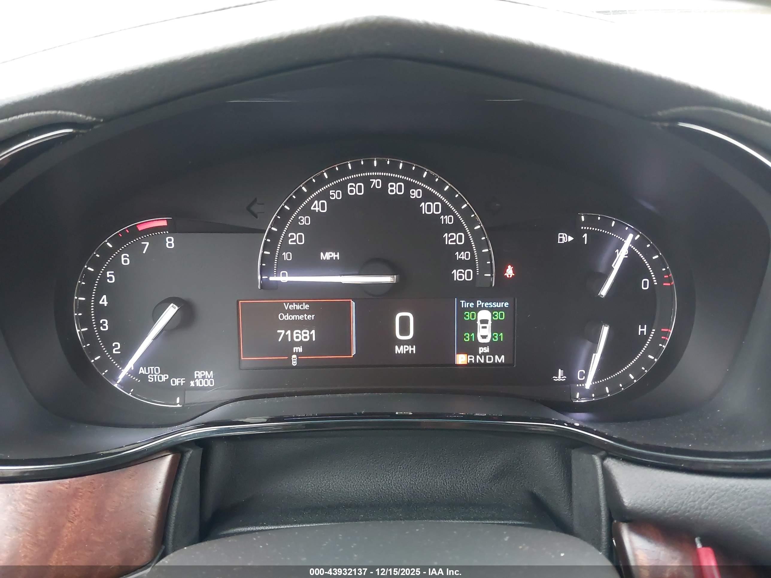 CADILLAC CTS image 7