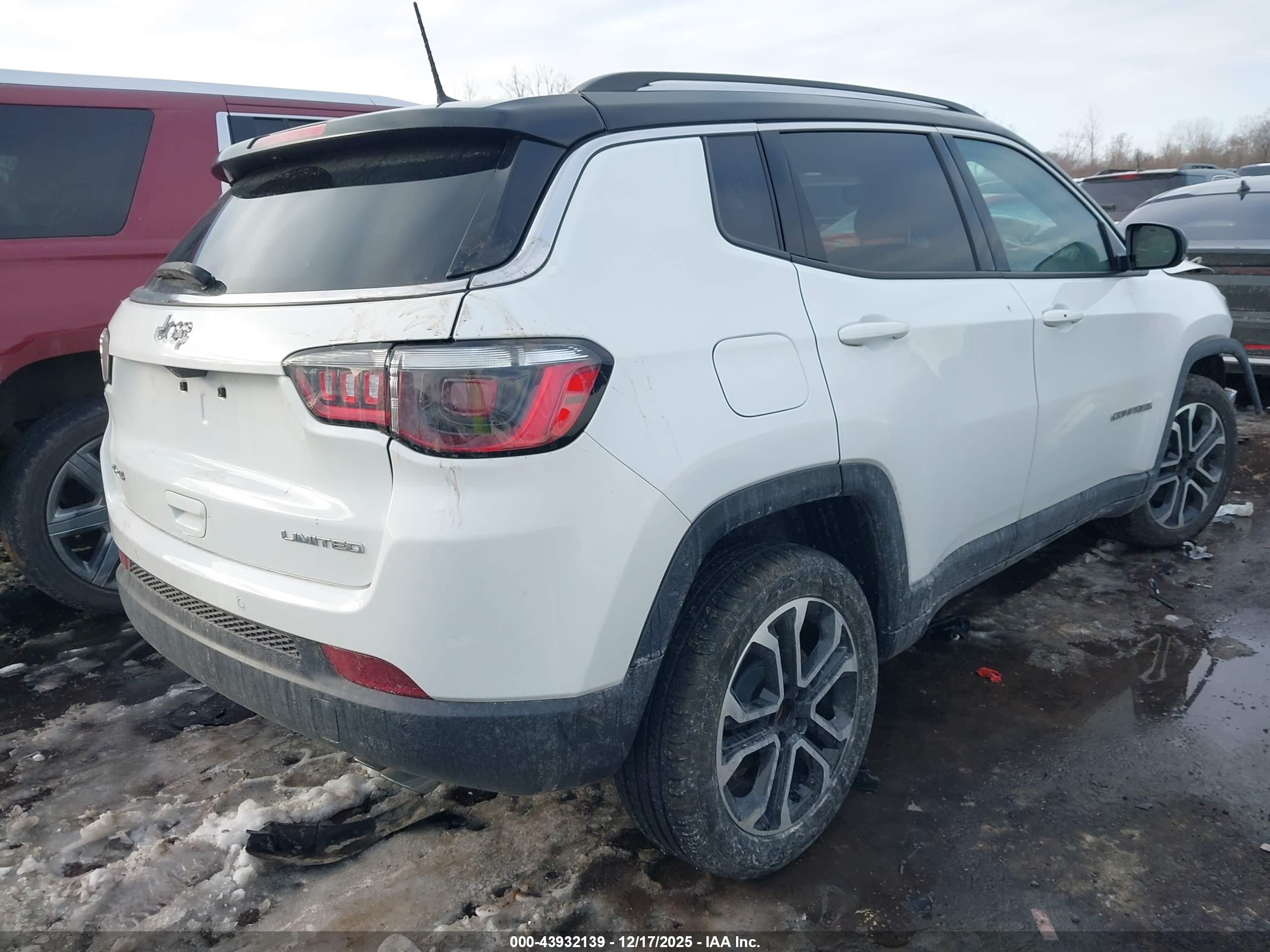 JEEP COMPASS image 4