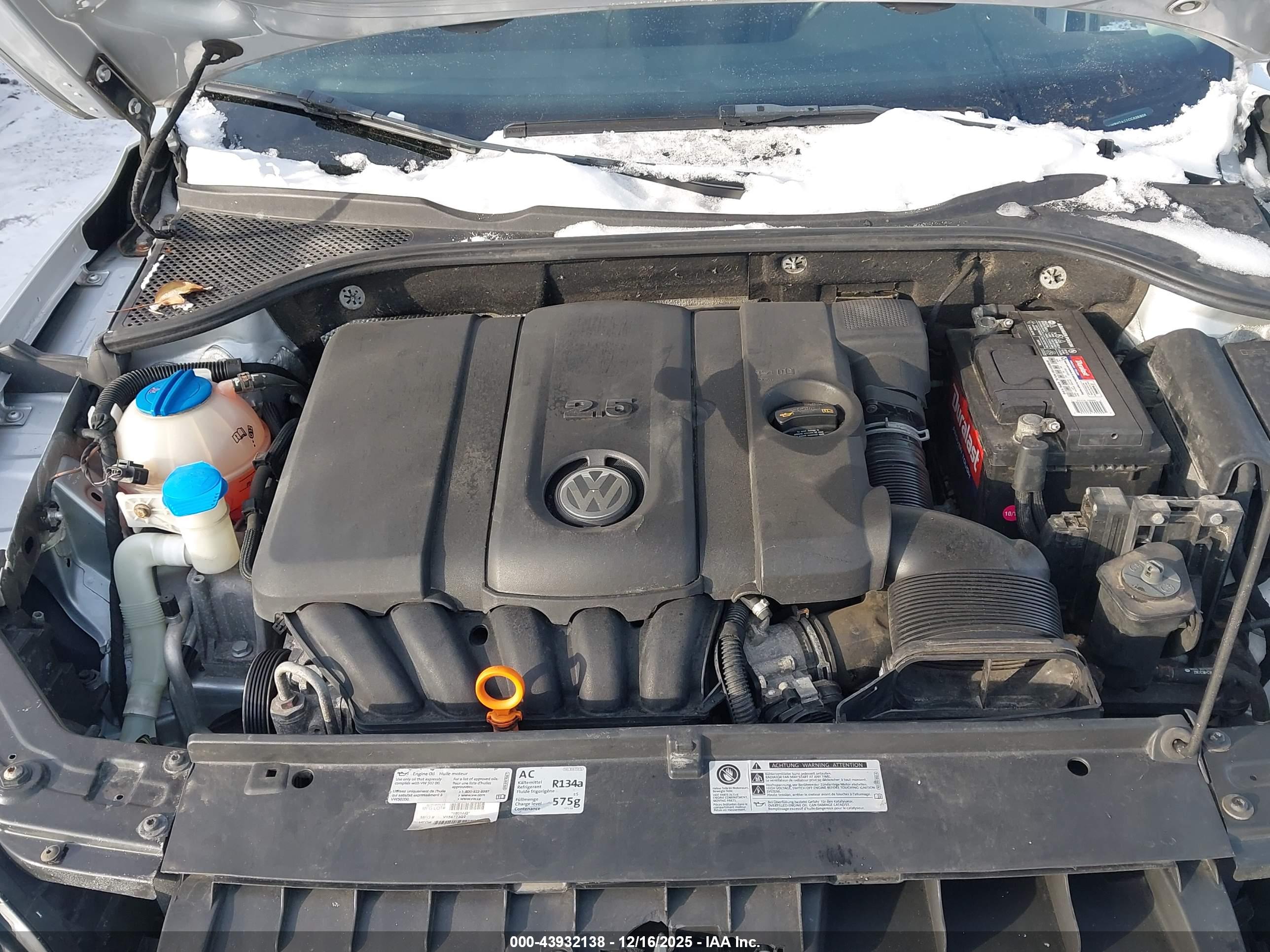 VOLKSWAGEN PASSAT image 10