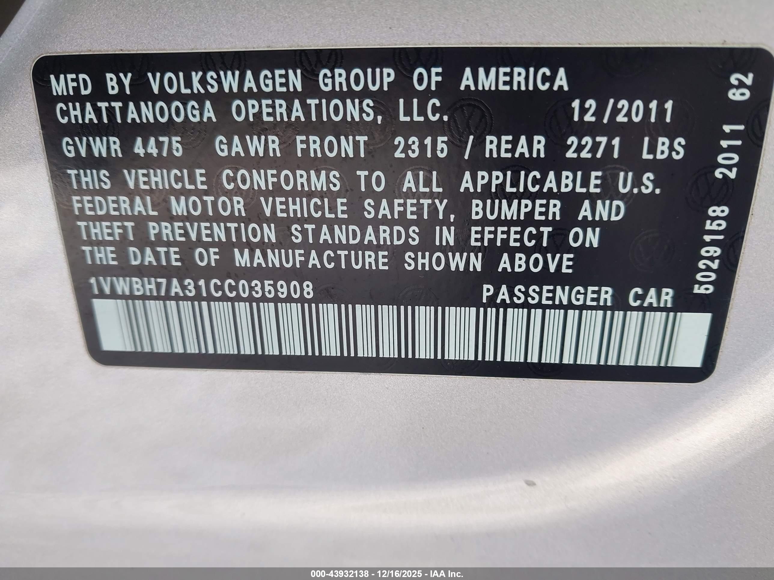 VOLKSWAGEN PASSAT image 9