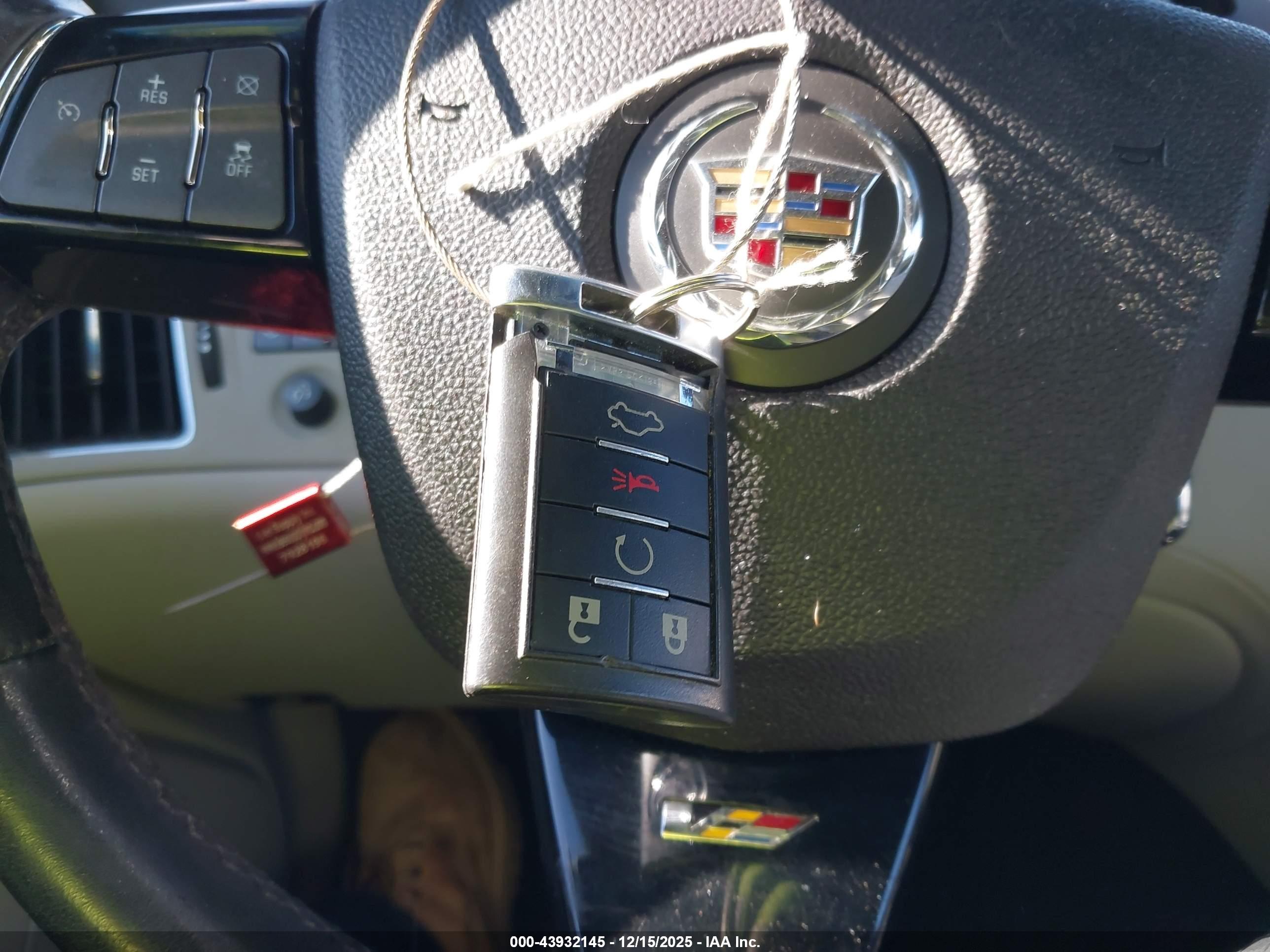 CADILLAC CTS-V image 11