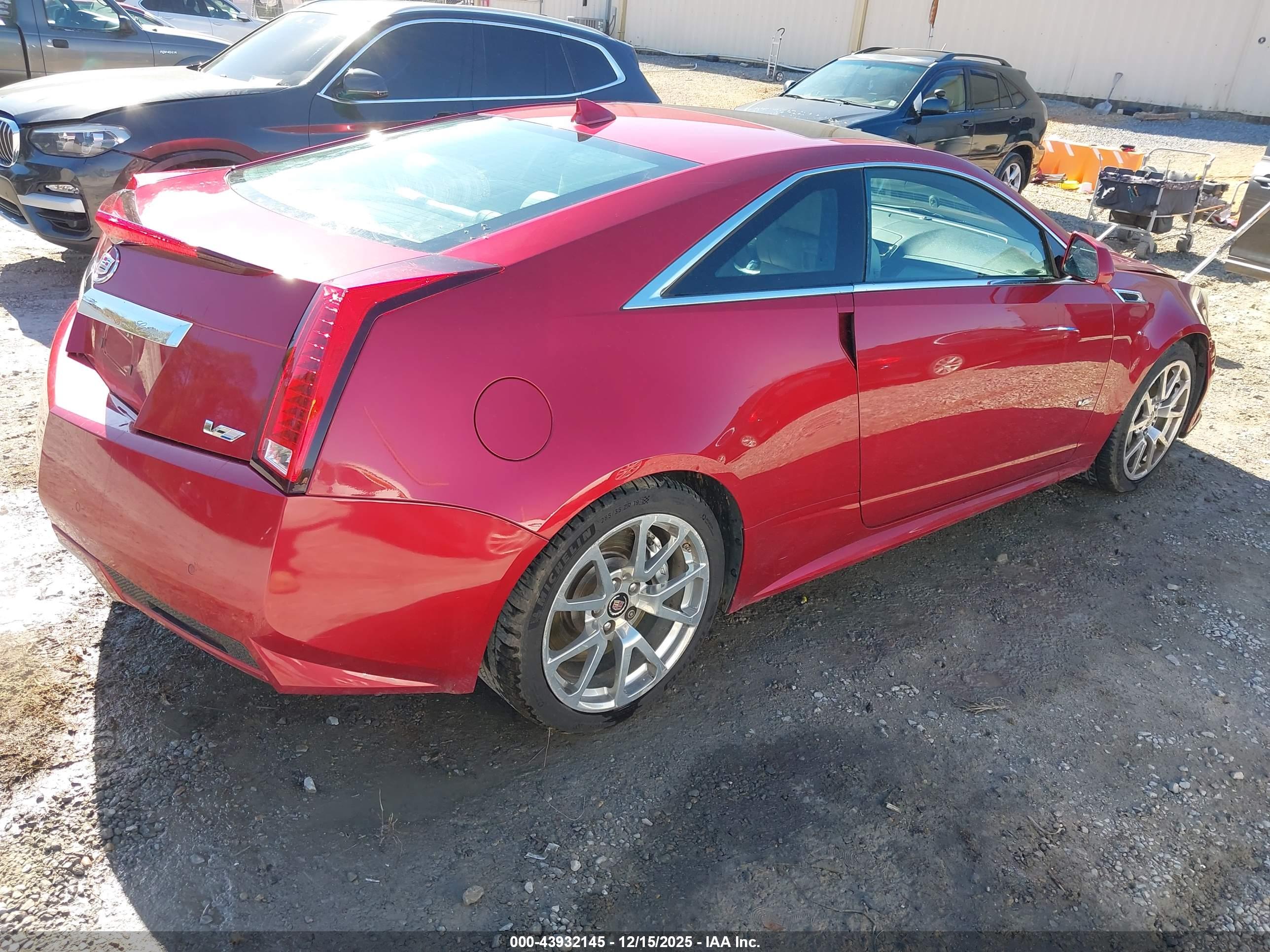 CADILLAC CTS-V image 4