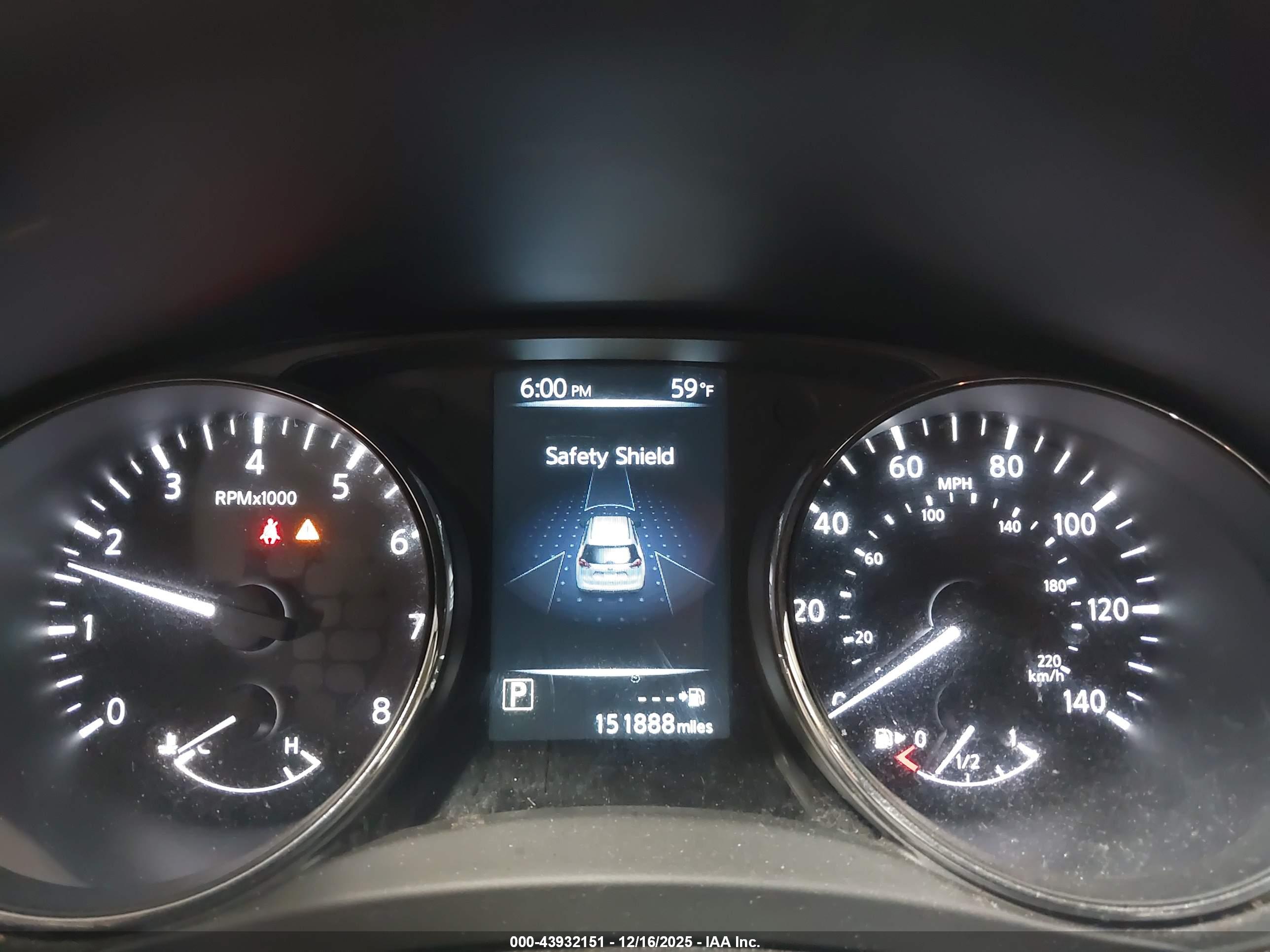NISSAN ROGUE image 7