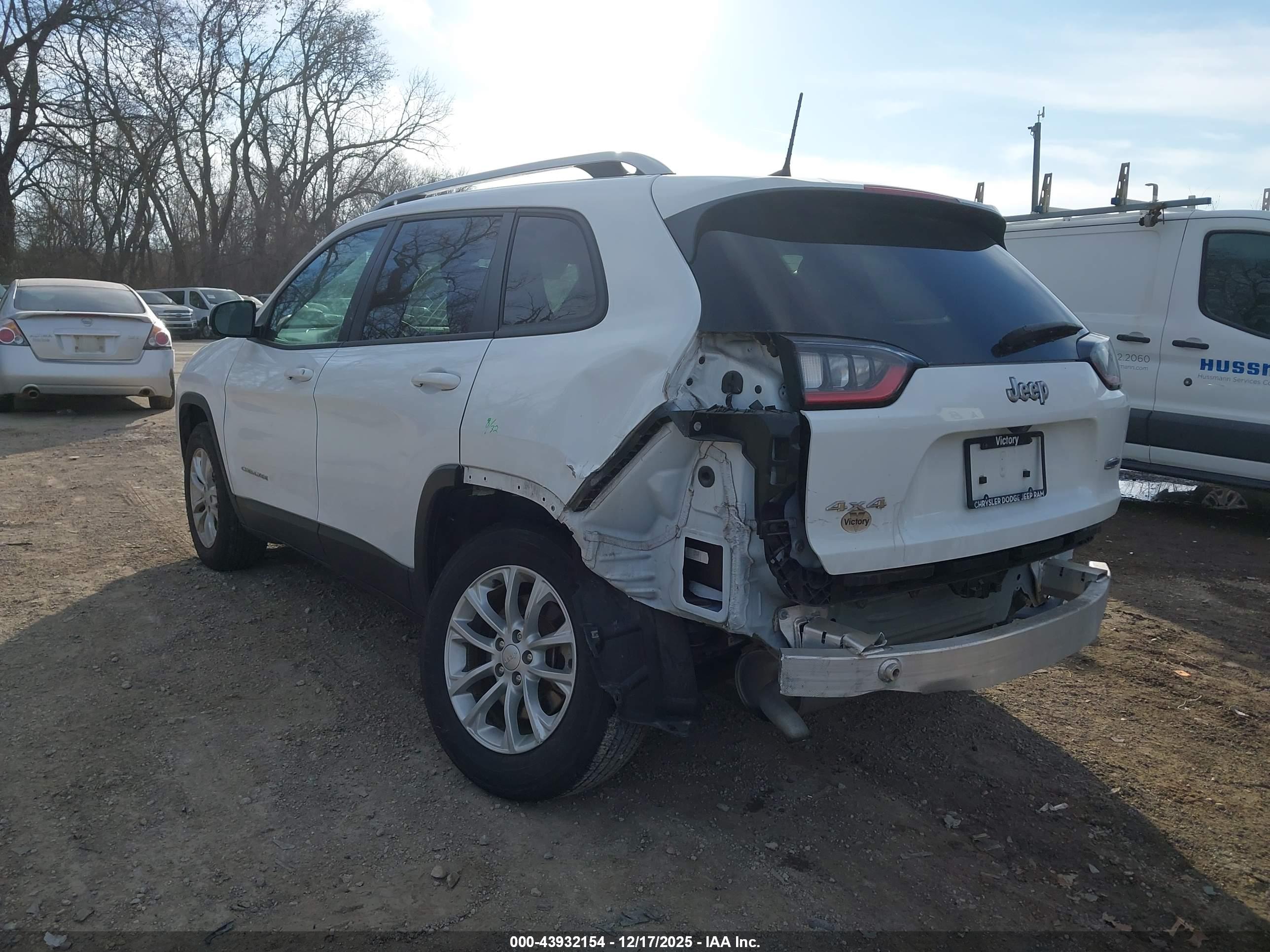 JEEP CHEROKEE image 3