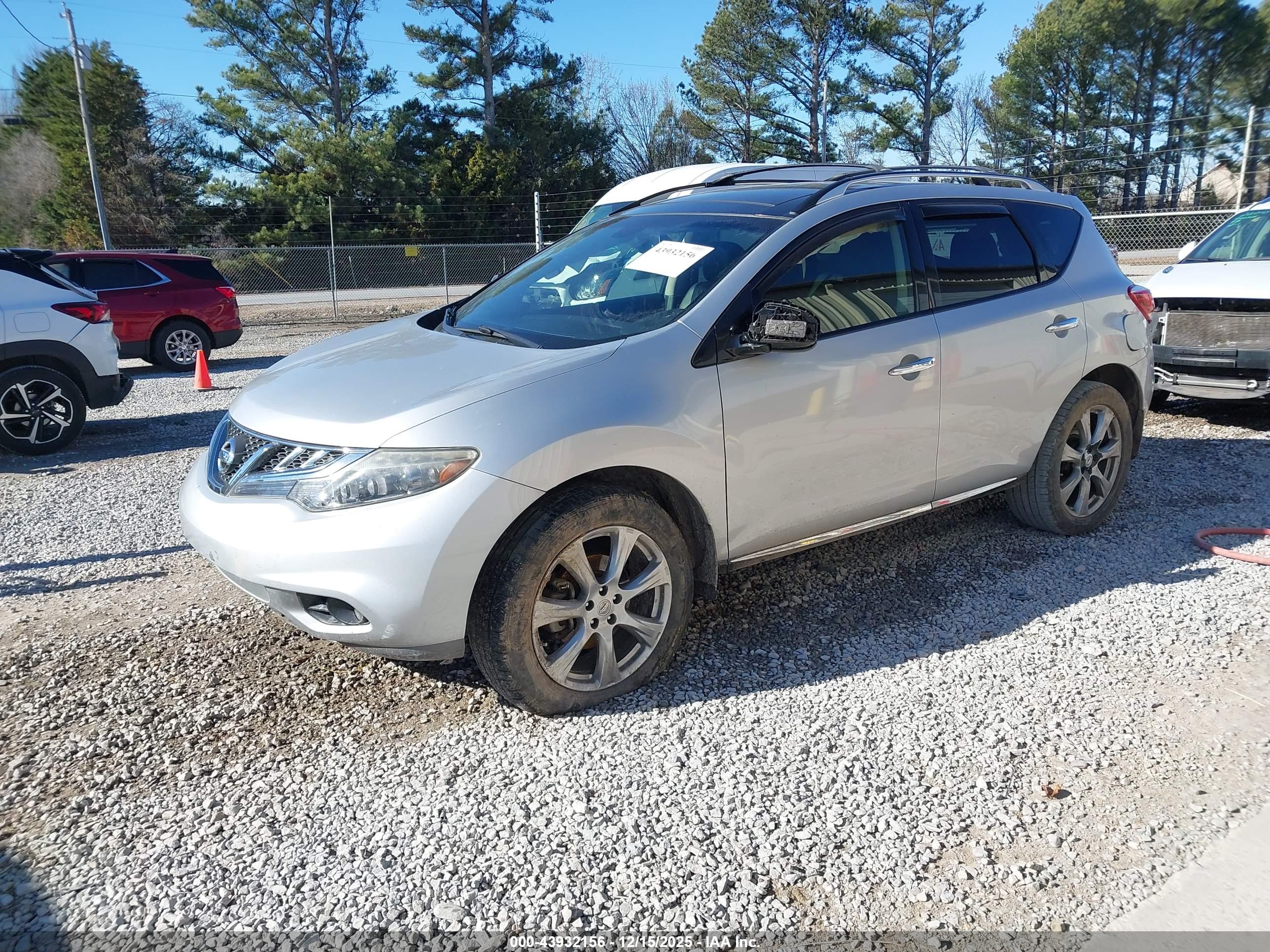 NISSAN MURANO image 2