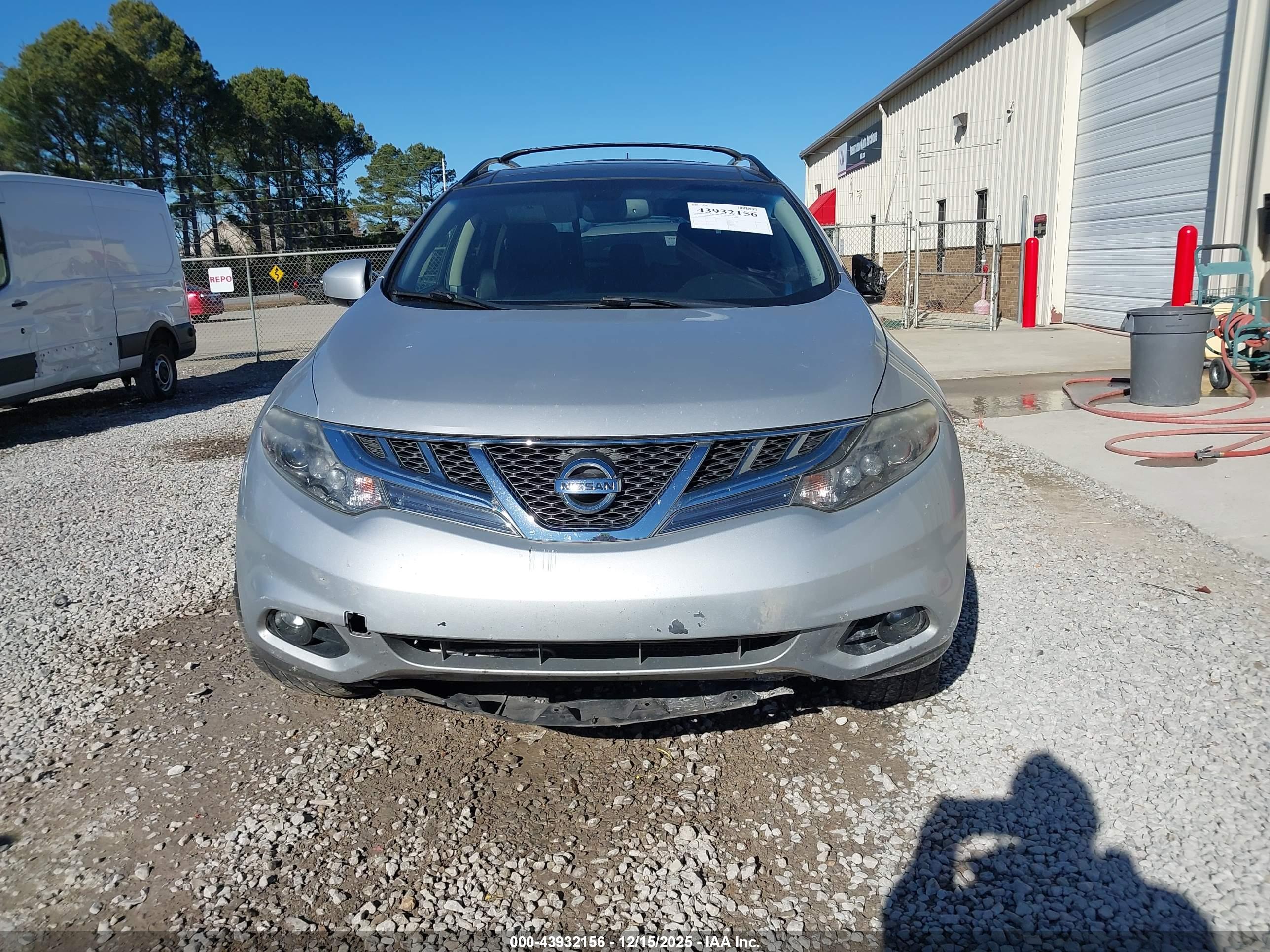 NISSAN MURANO image 6