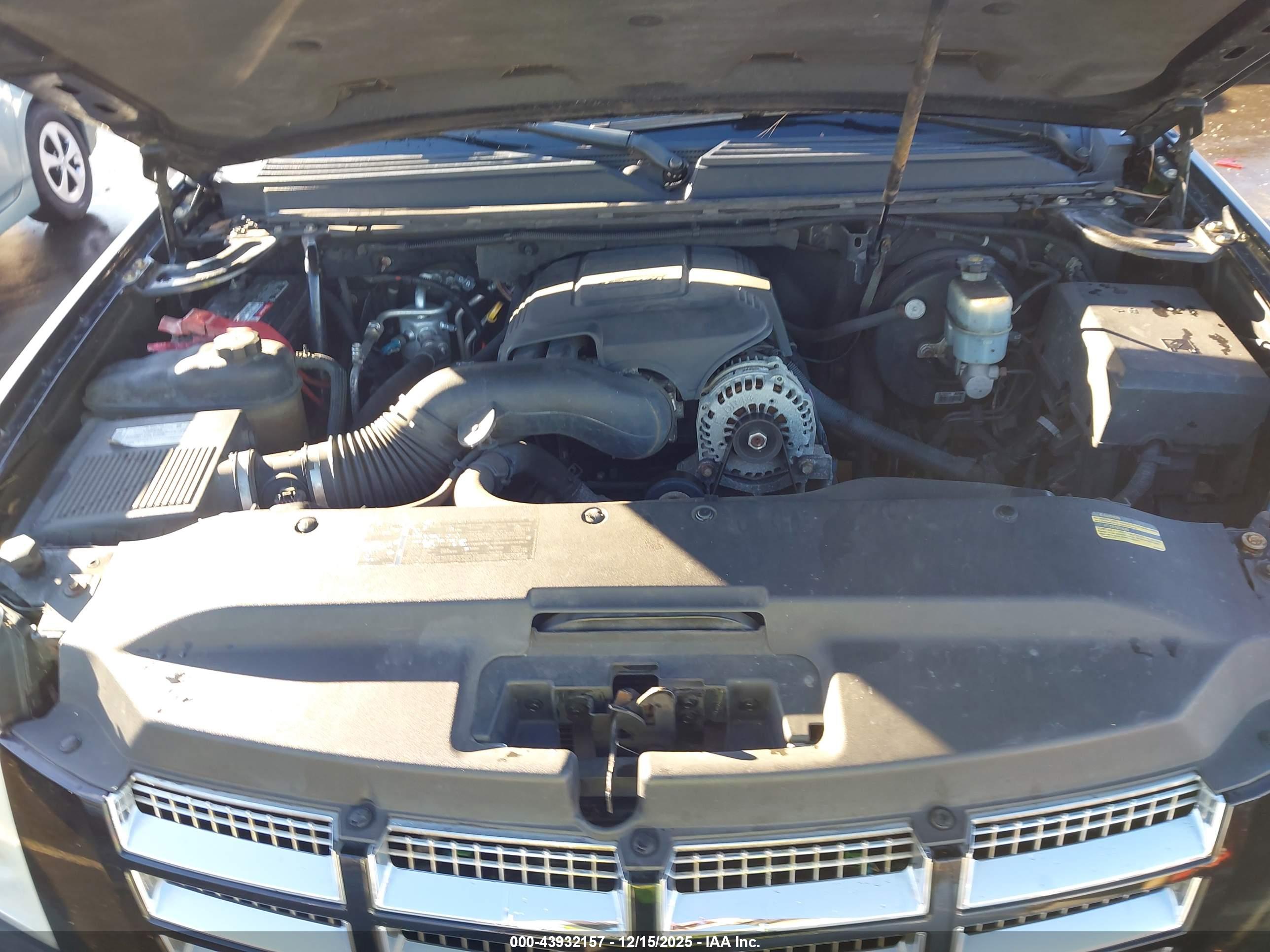 CADILLAC ESCALADE image 10