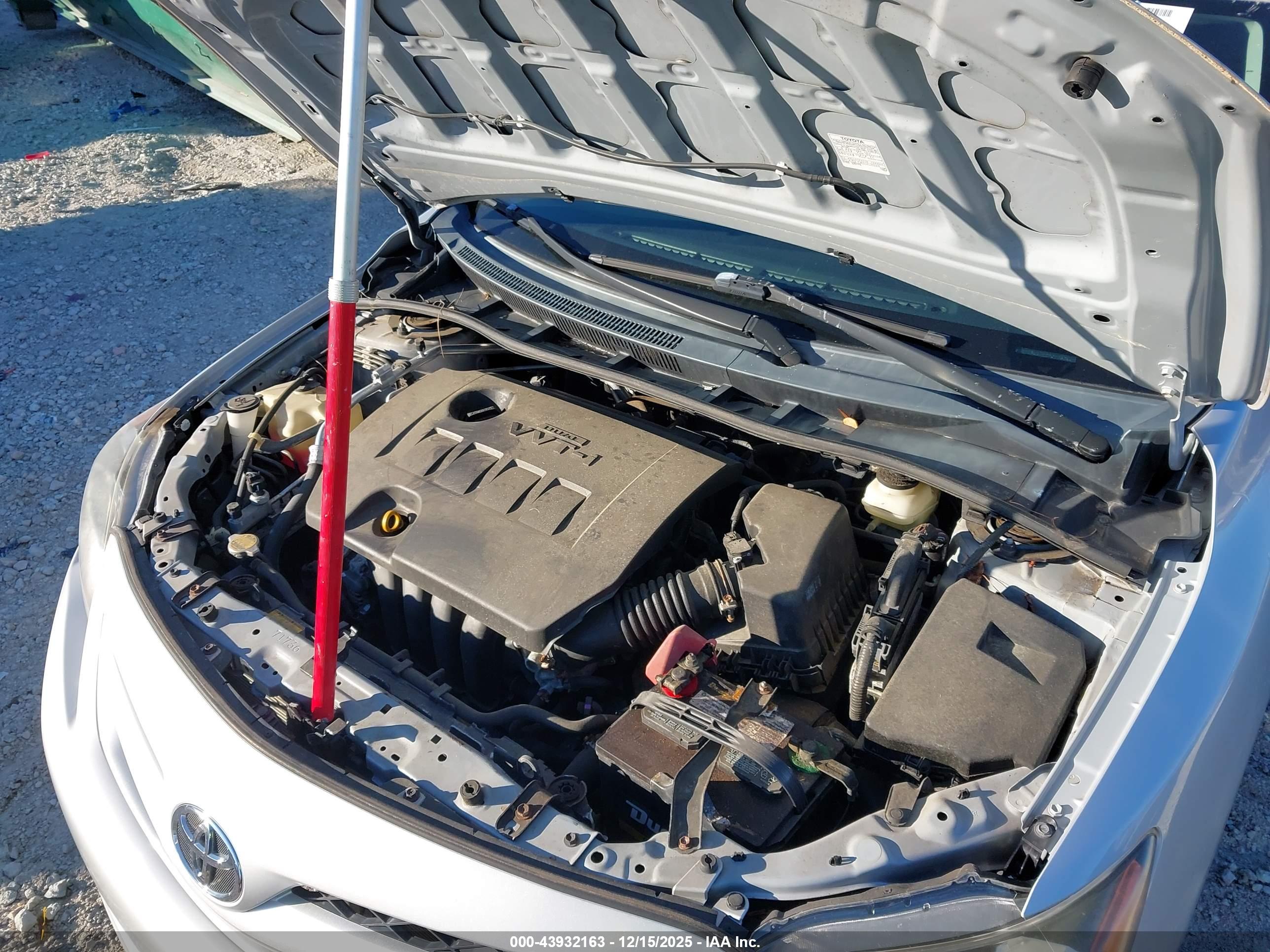 TOYOTA COROLLA image 10
