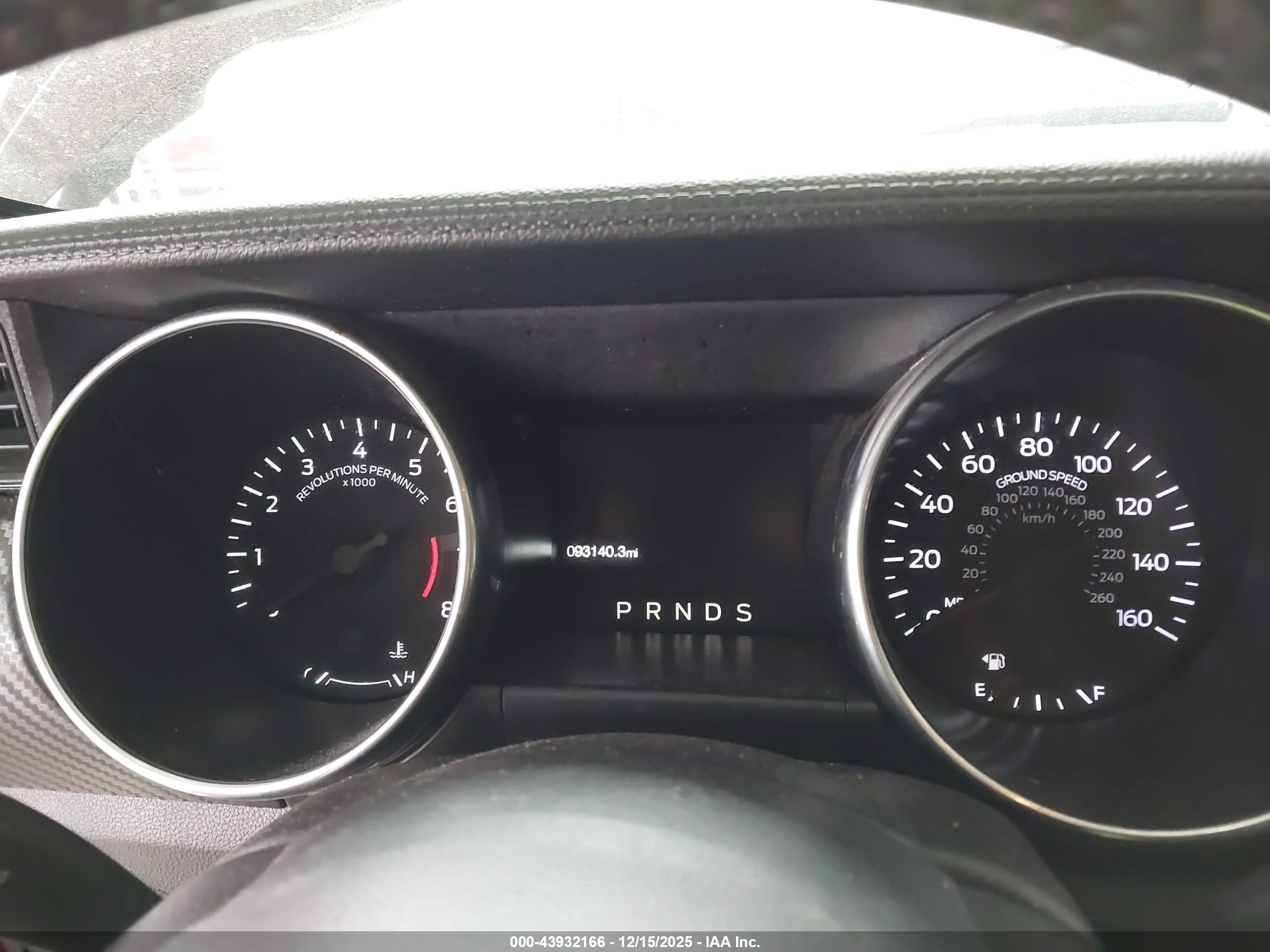 FORD MUSTANG image 7