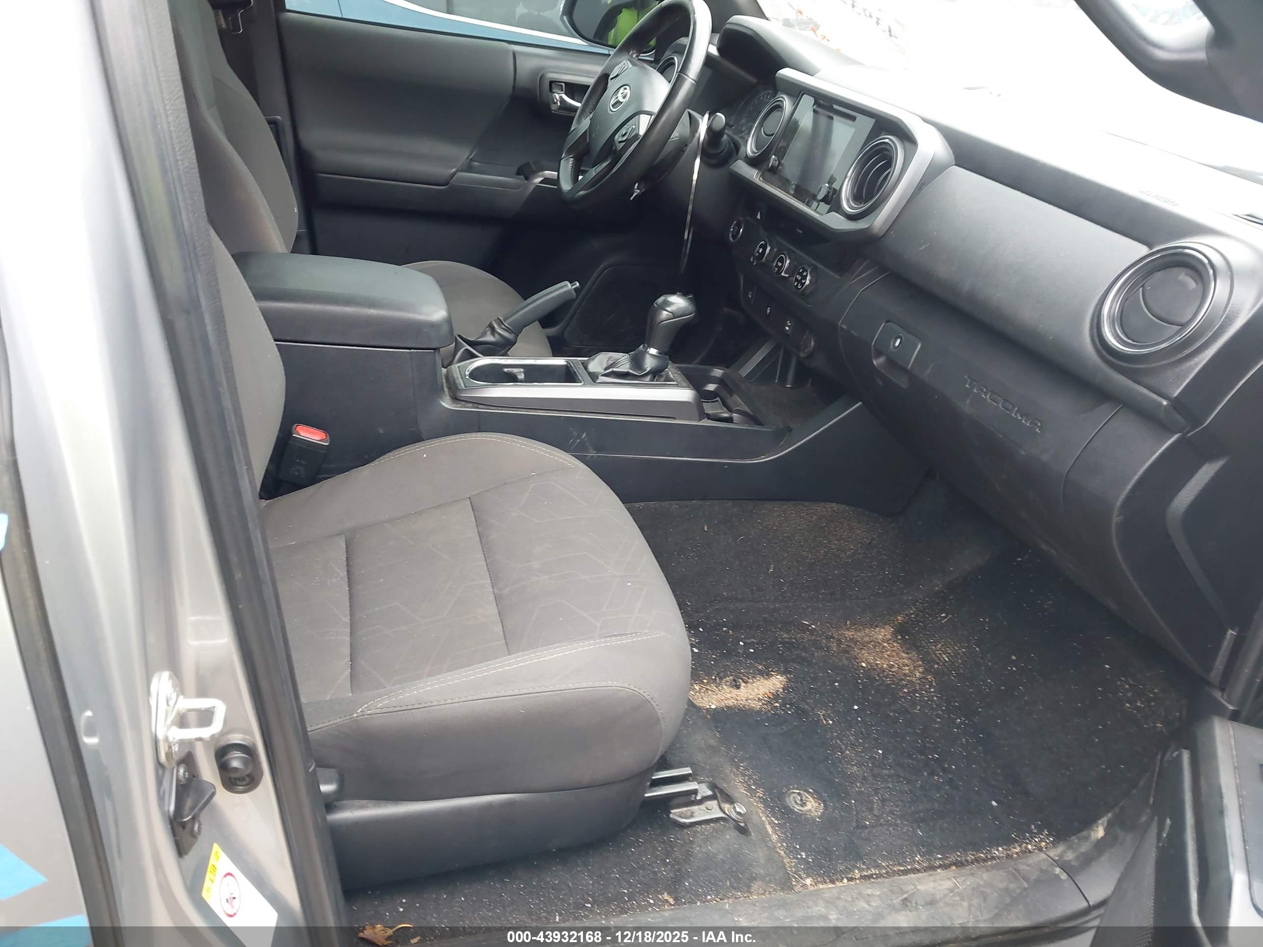 TOYOTA TACOMA image 5