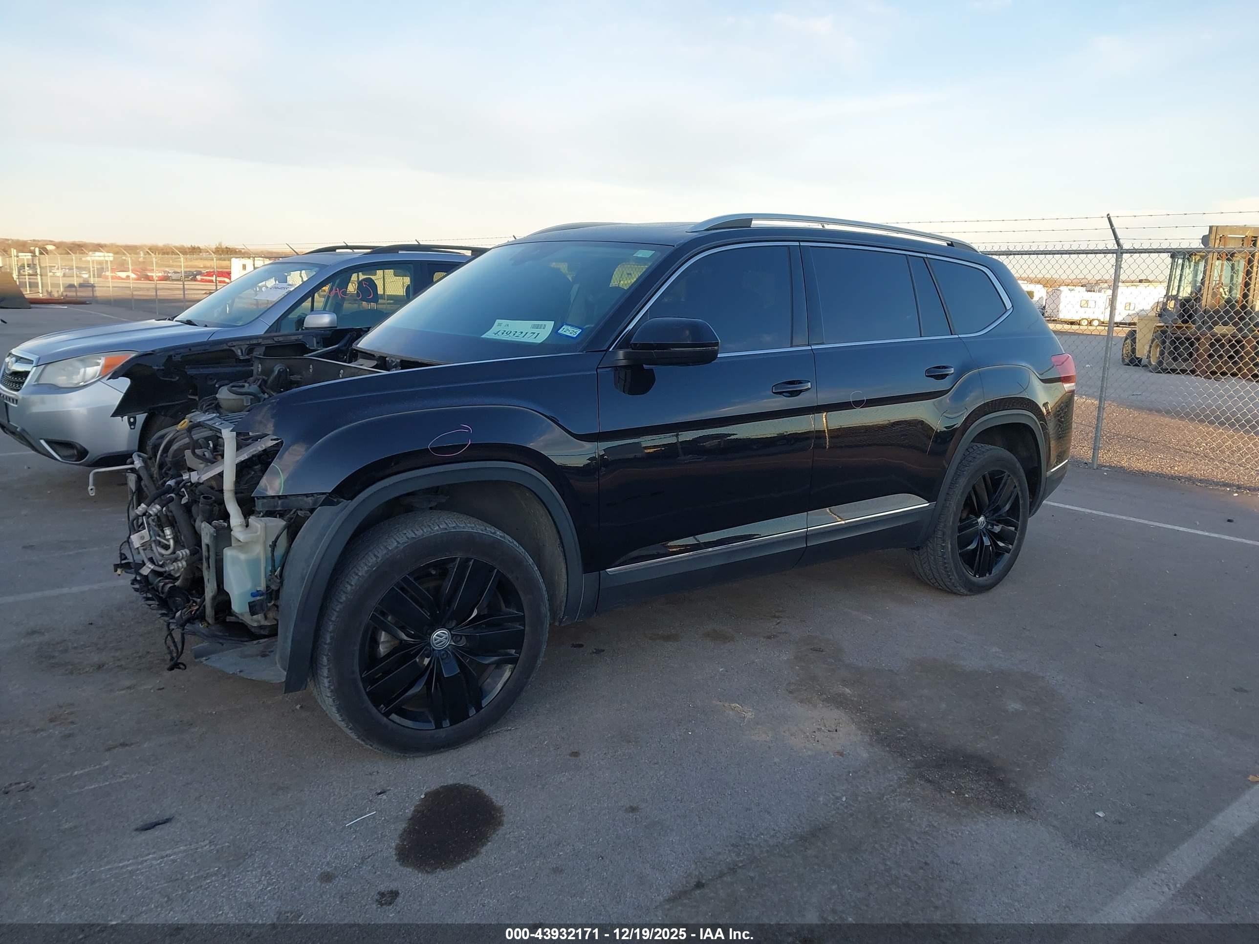 VOLKSWAGEN ATLAS image 2